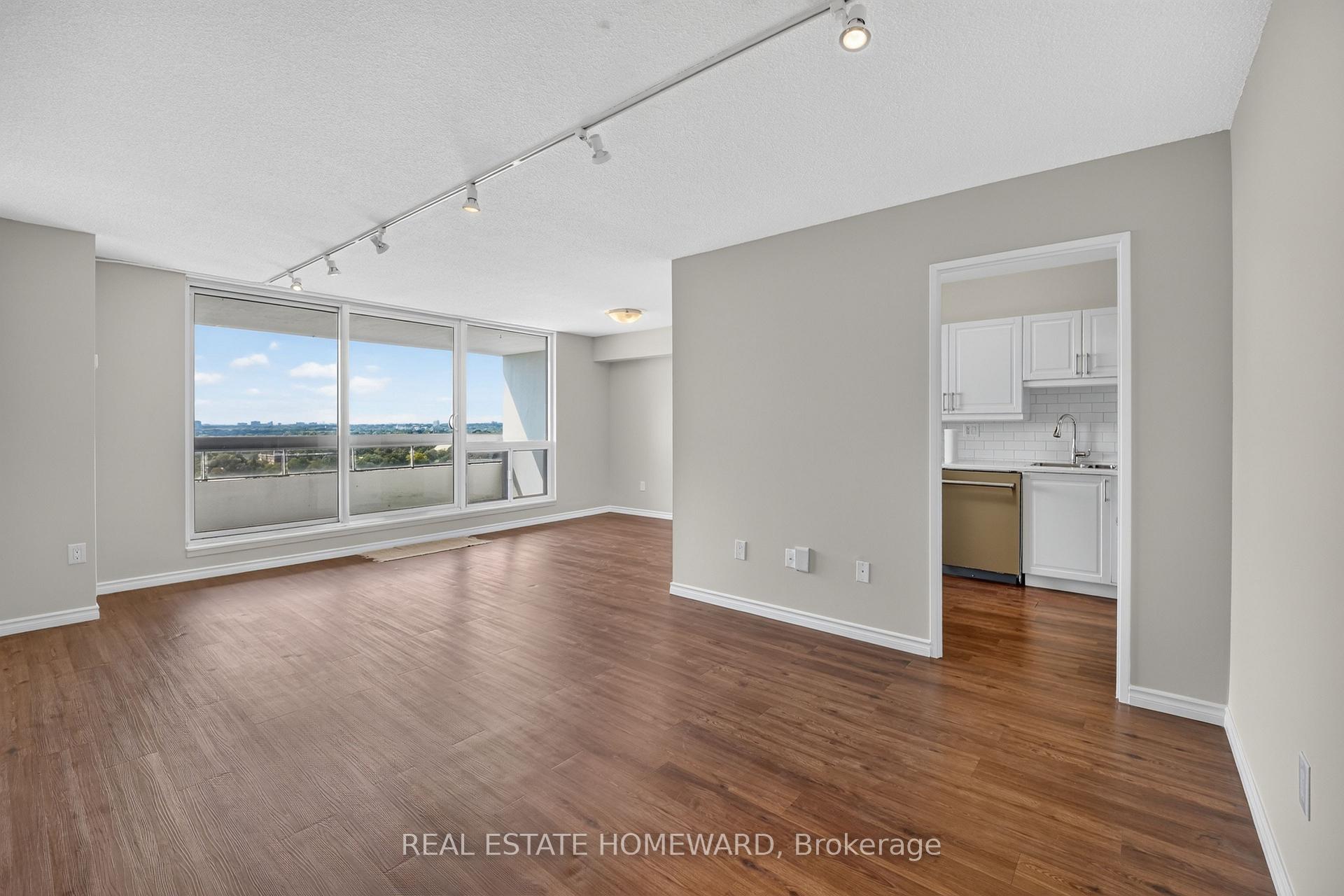 Photo 9 of Unit 1804, 100 Quebec Avenue, Toronto, High Park North — HOMEH