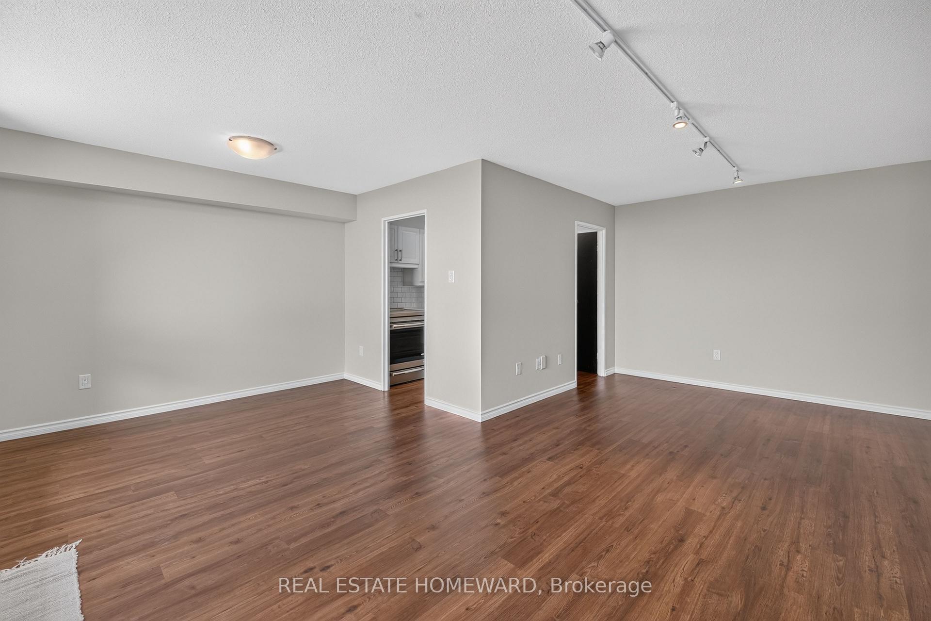 Photo 10 of Unit 1804, 100 Quebec Avenue, Toronto, High Park North — HOMEH