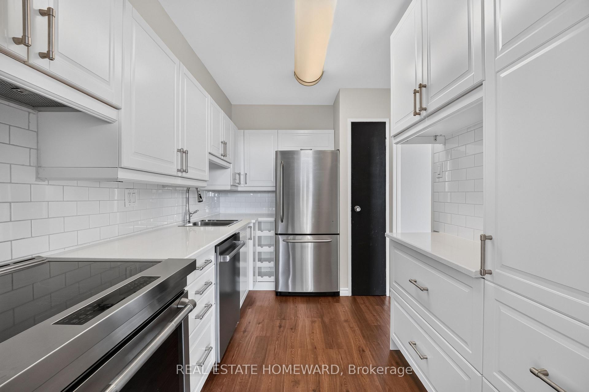 Photo 13 of Unit 1804, 100 Quebec Avenue, Toronto, High Park North — HOMEH