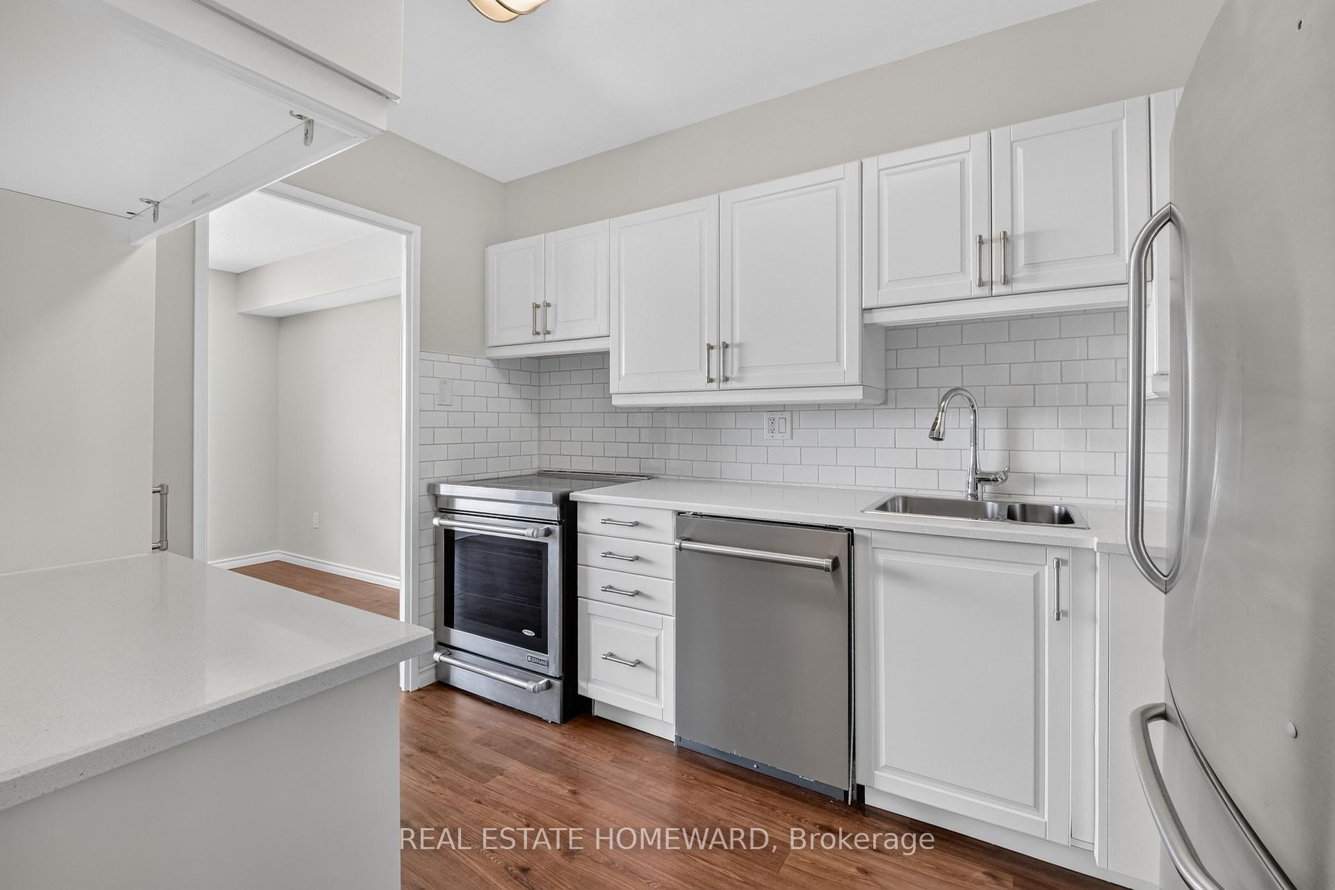 Photo 15 of Unit 1804, 100 Quebec Avenue, Toronto, High Park North — HOMEH