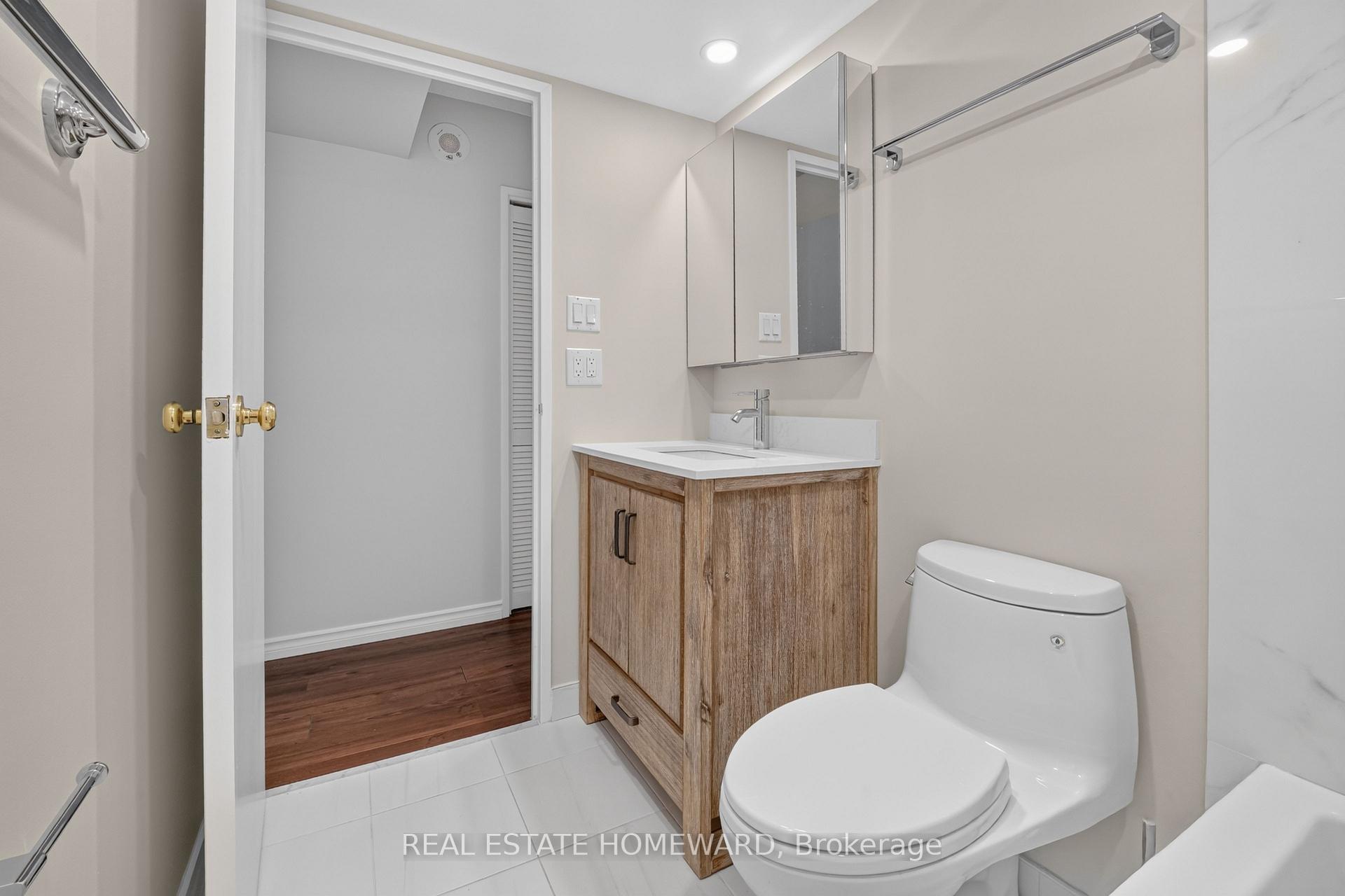 Photo 25 of Unit 1804, 100 Quebec Avenue, Toronto, High Park North — HOMEH