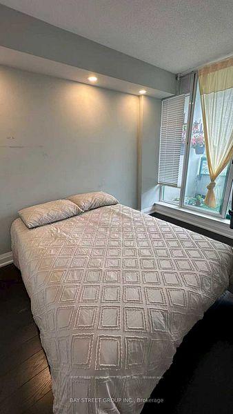 Photo 8 of Unit 2407, 550 Webb Drive, Mississauga, City Centre — HOMEH