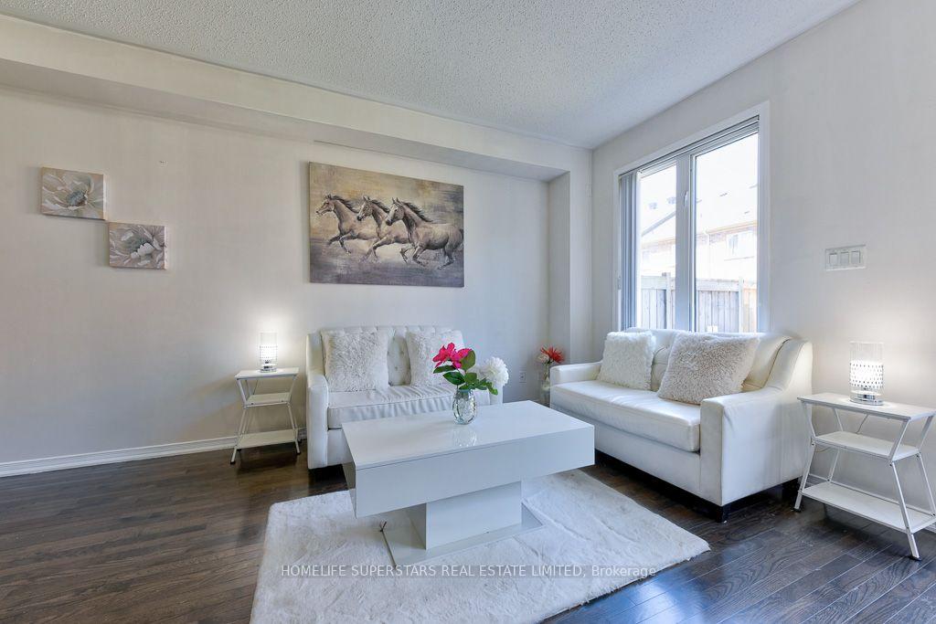 Photo 3 of 61 Utopia Way, Brampton, Bram East — HOMEH