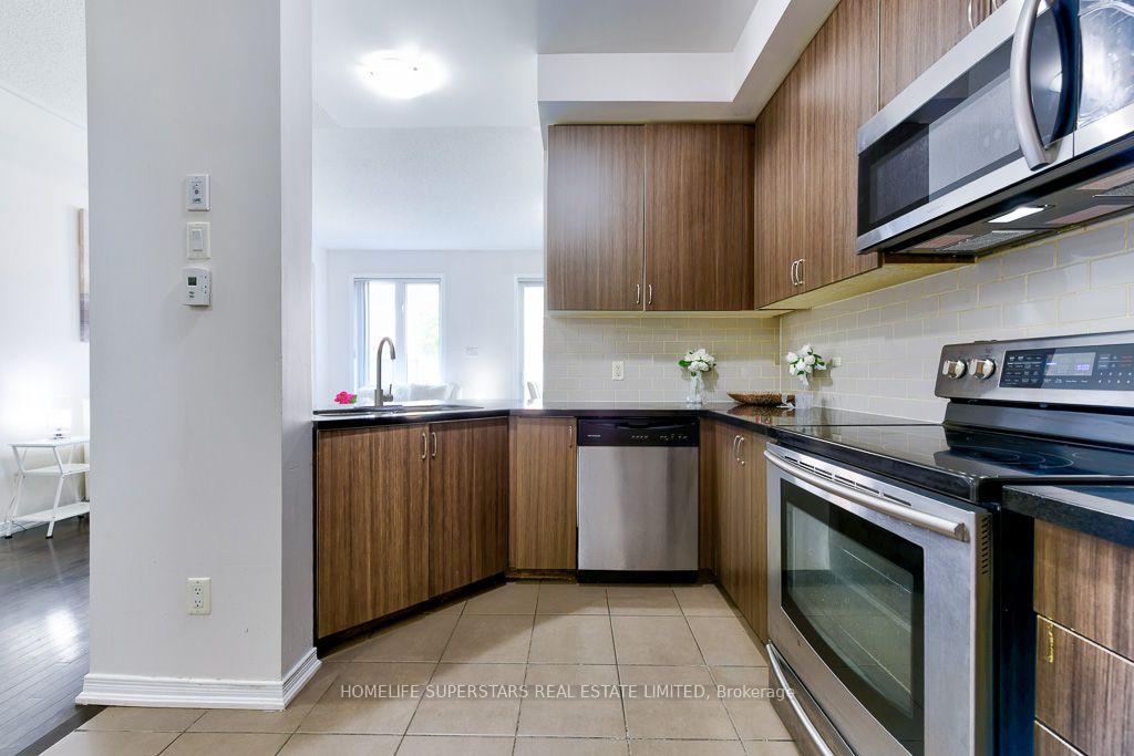 Photo 9 of 61 Utopia Way, Brampton, Bram East — HOMEH