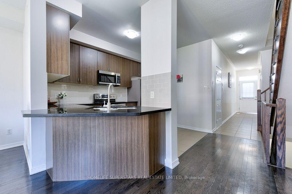 Photo 10 of 61 Utopia Way, Brampton, Bram East — HOMEH