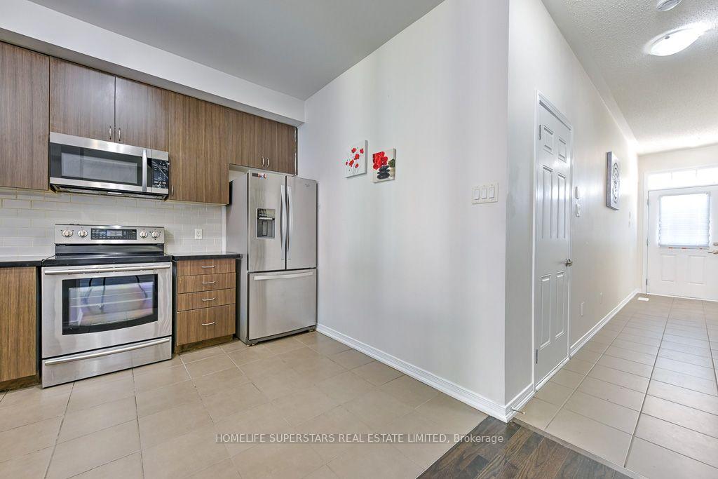 Photo 12 of 61 Utopia Way, Brampton, Bram East — HOMEH