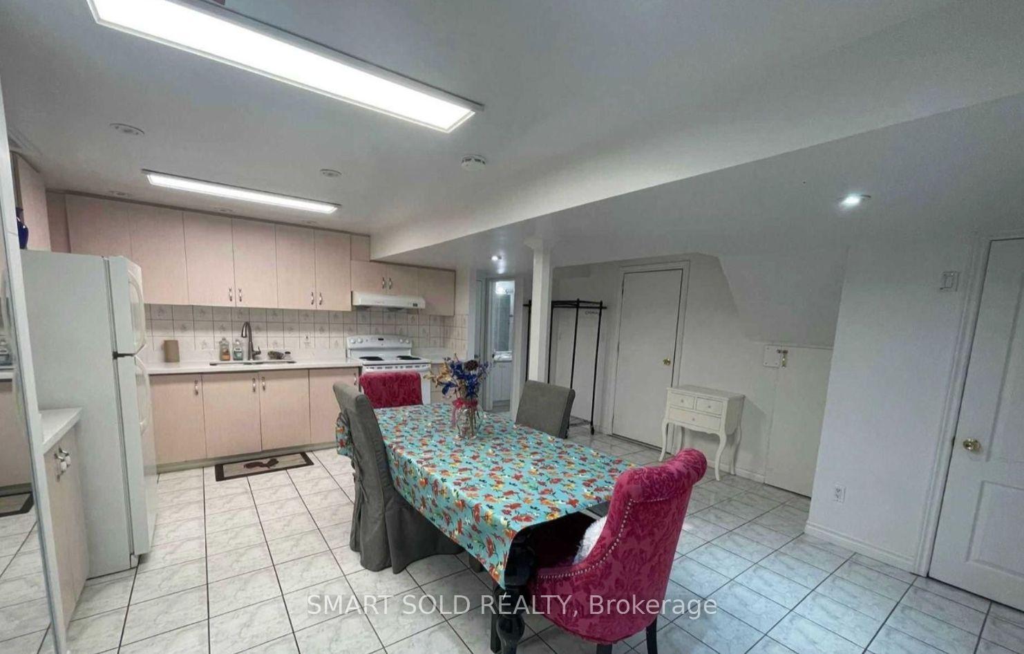 Photo 4 of Unit Bsmt, 56 Quantum Street, Markham, Middlefield — HOMEH