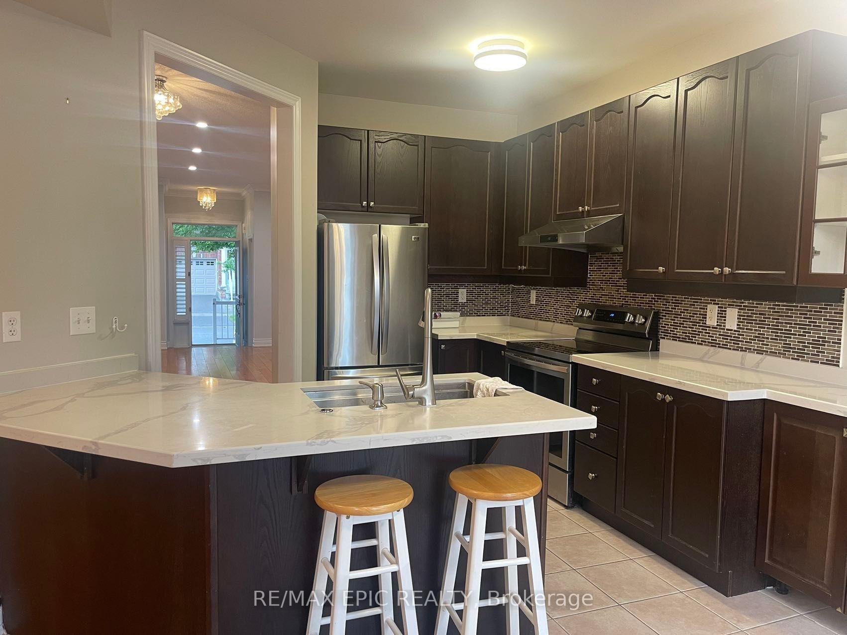 Photo 3 of 19 Fitzroy Avenue, Markham, Wismer — HOMEH