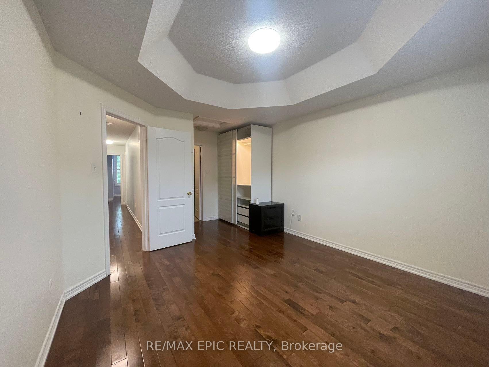 Photo 12 of 19 Fitzroy Avenue, Markham, Wismer — HOMEH