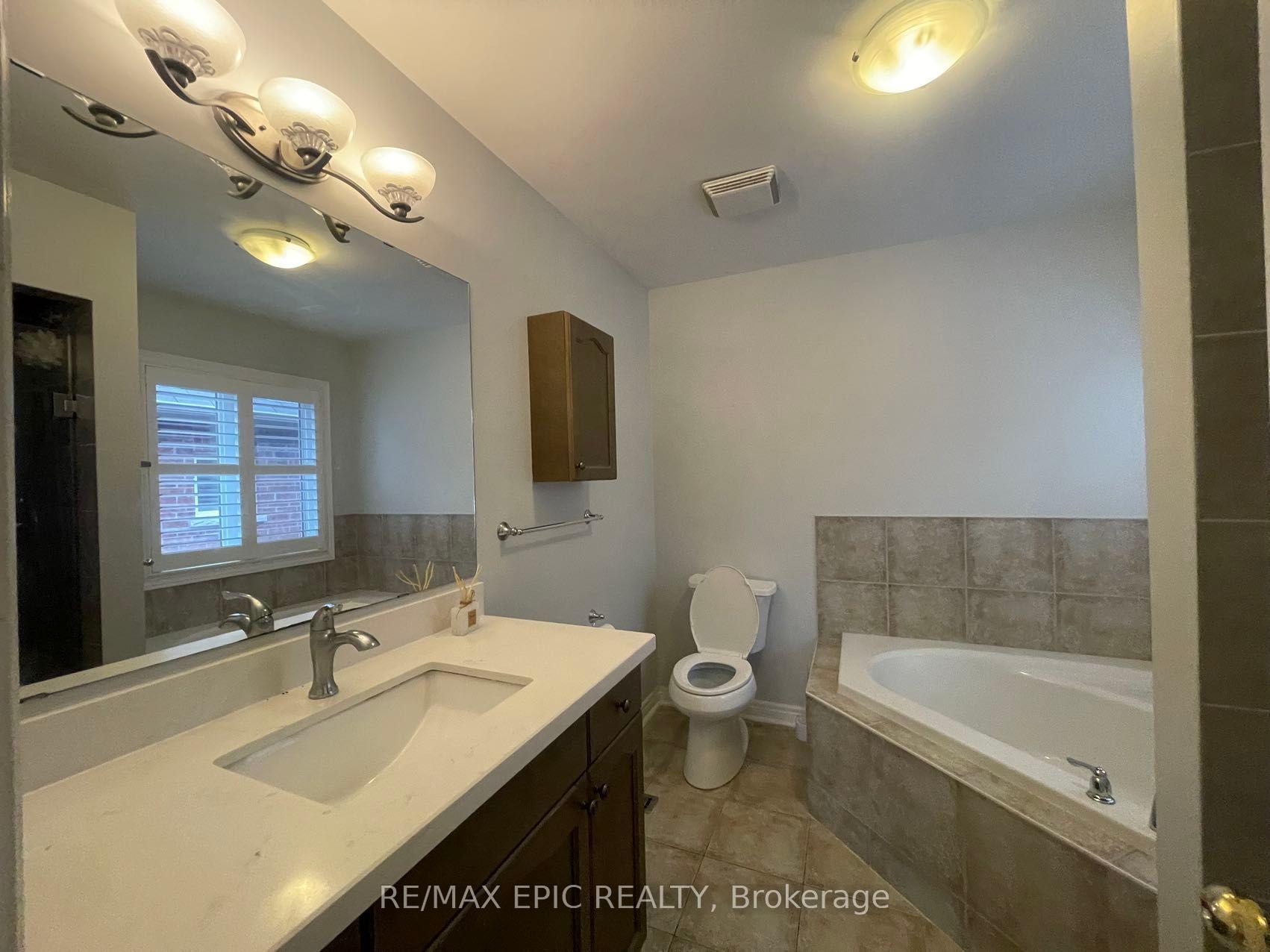 Photo 14 of 19 Fitzroy Avenue, Markham, Wismer — HOMEH