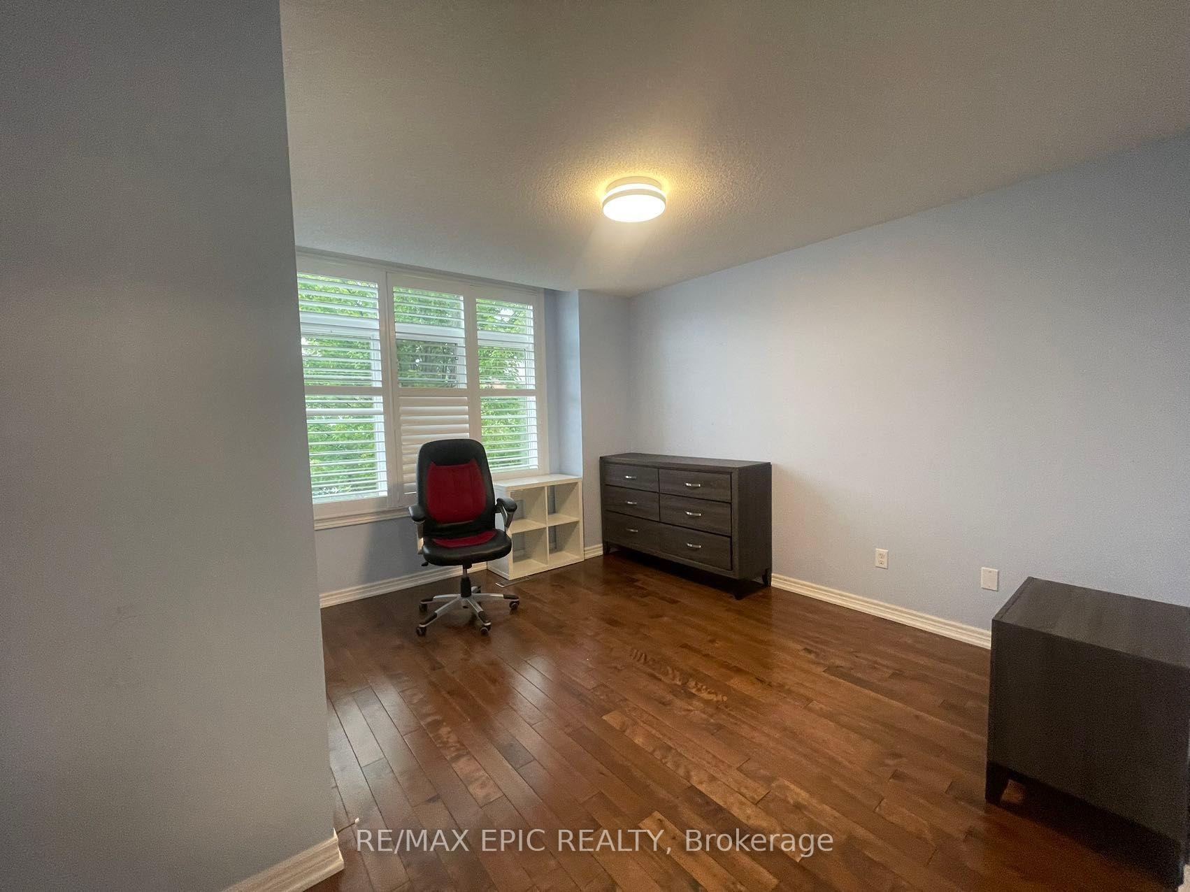 Photo 20 of 19 Fitzroy Avenue, Markham, Wismer — HOMEH