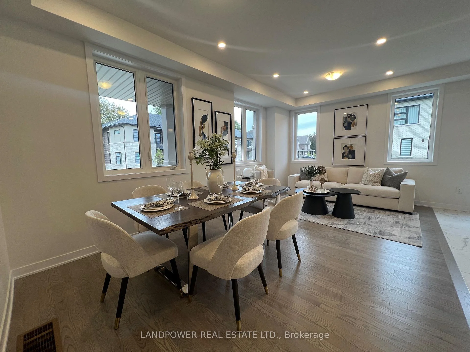 Photo 6 of 157 Anna Russell Way, Markham, Unionville — HOMEH