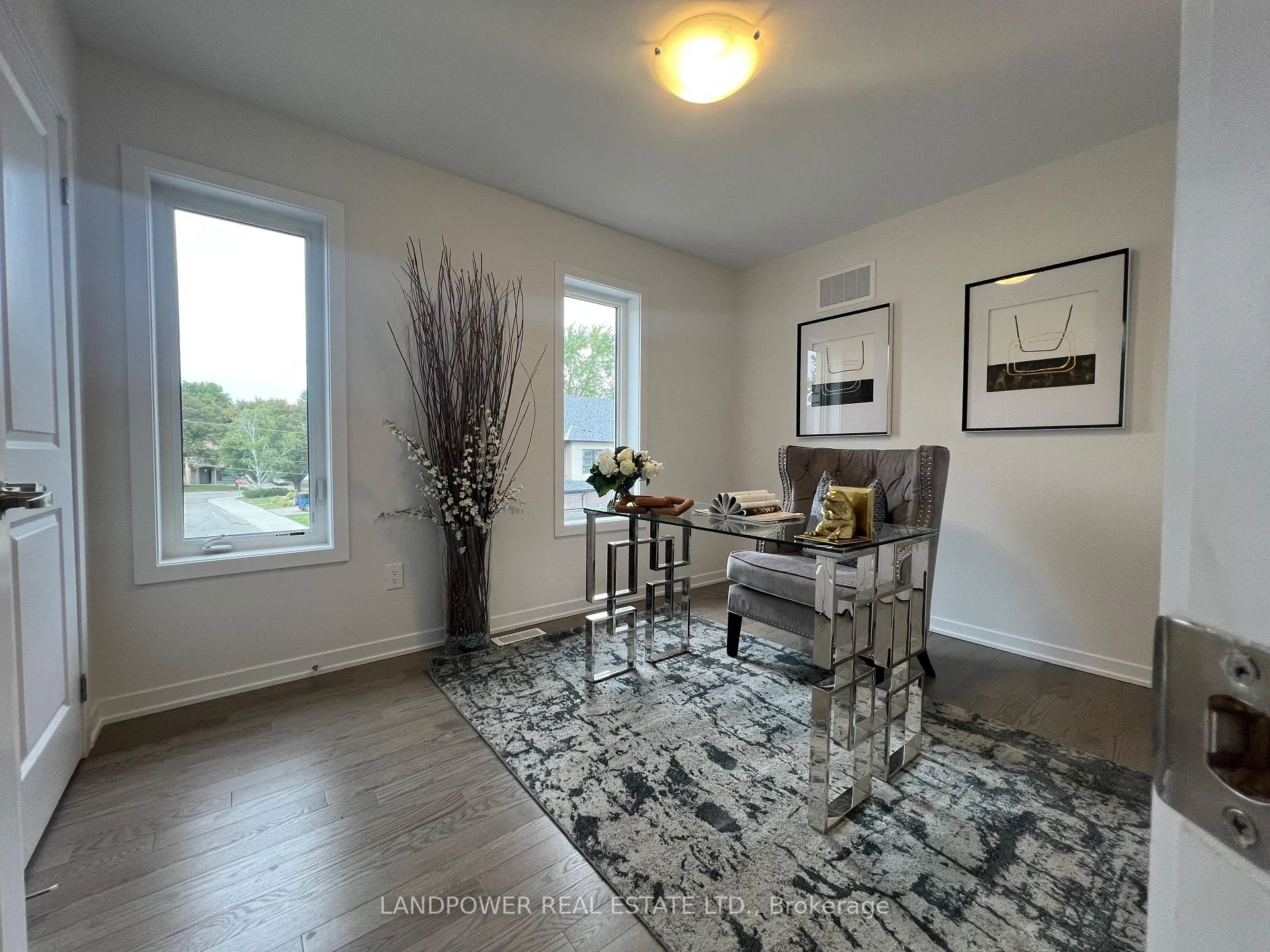 Photo 10 of 157 Anna Russell Way, Markham, Unionville — HOMEH