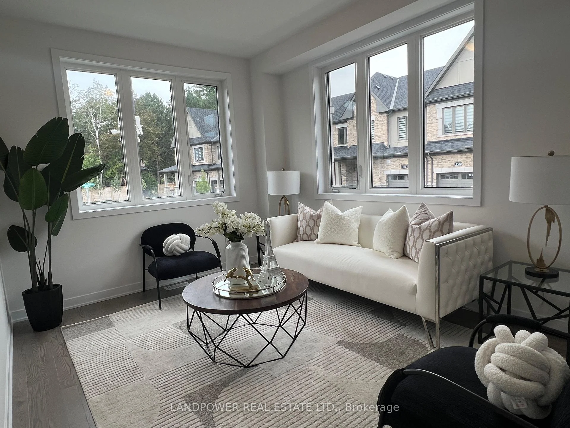Photo 18 of 157 Anna Russell Way, Markham, Unionville — HOMEH