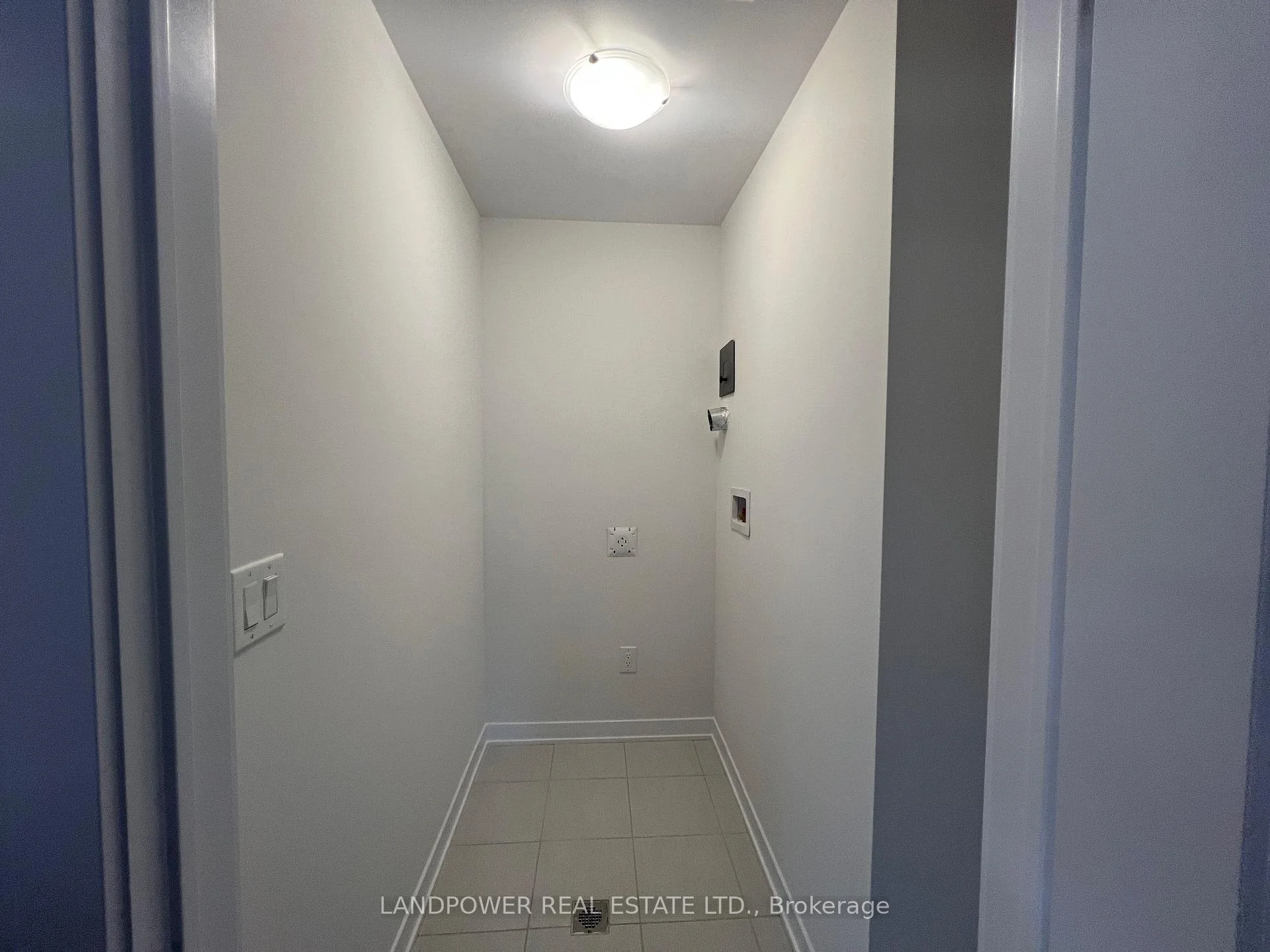 Photo 24 of 157 Anna Russell Way, Markham, Unionville — HOMEH