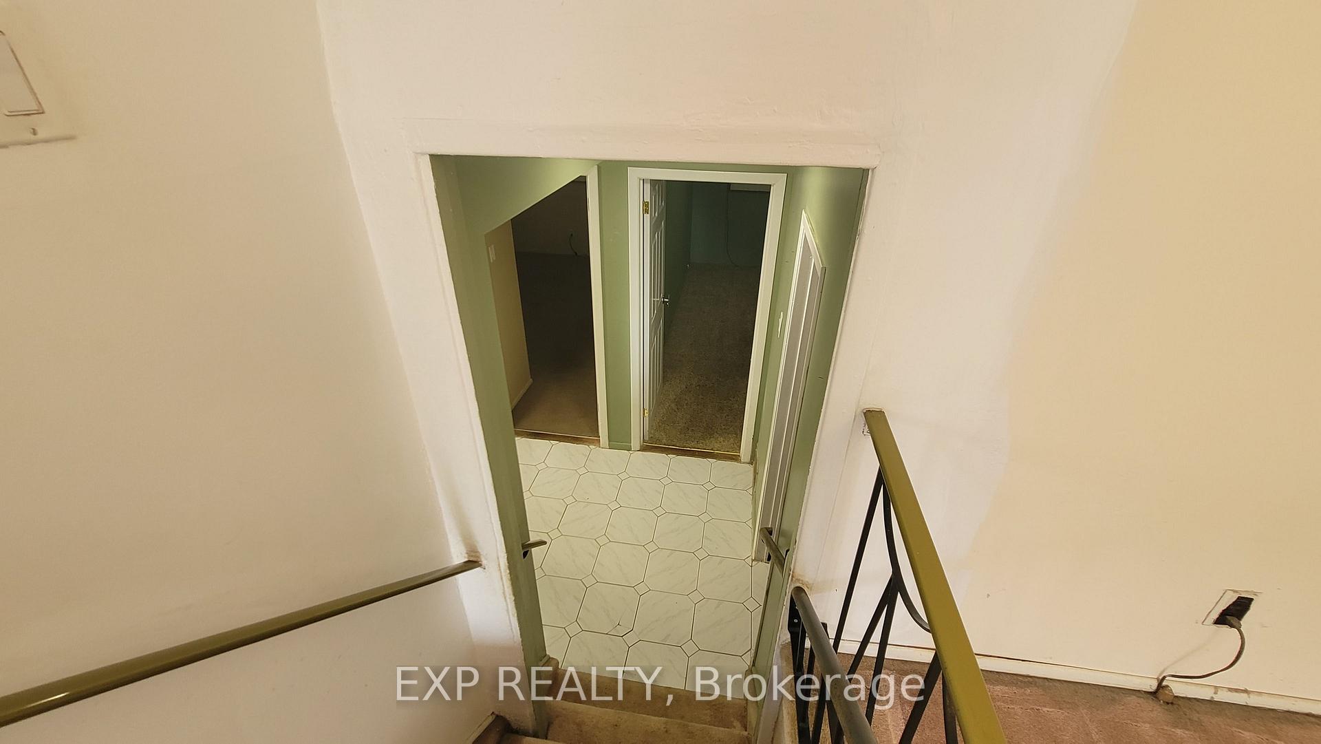 Photo 15 of 1747 Heron Road, Ottawa, Guildwood Estates - Urbandale Acres — HOMEH