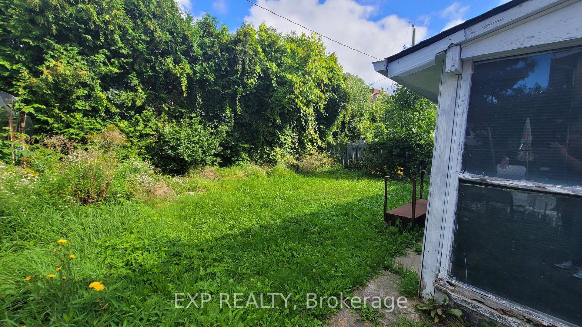 Photo 33 of 1747 Heron Road, Ottawa, Guildwood Estates - Urbandale Acres — HOMEH