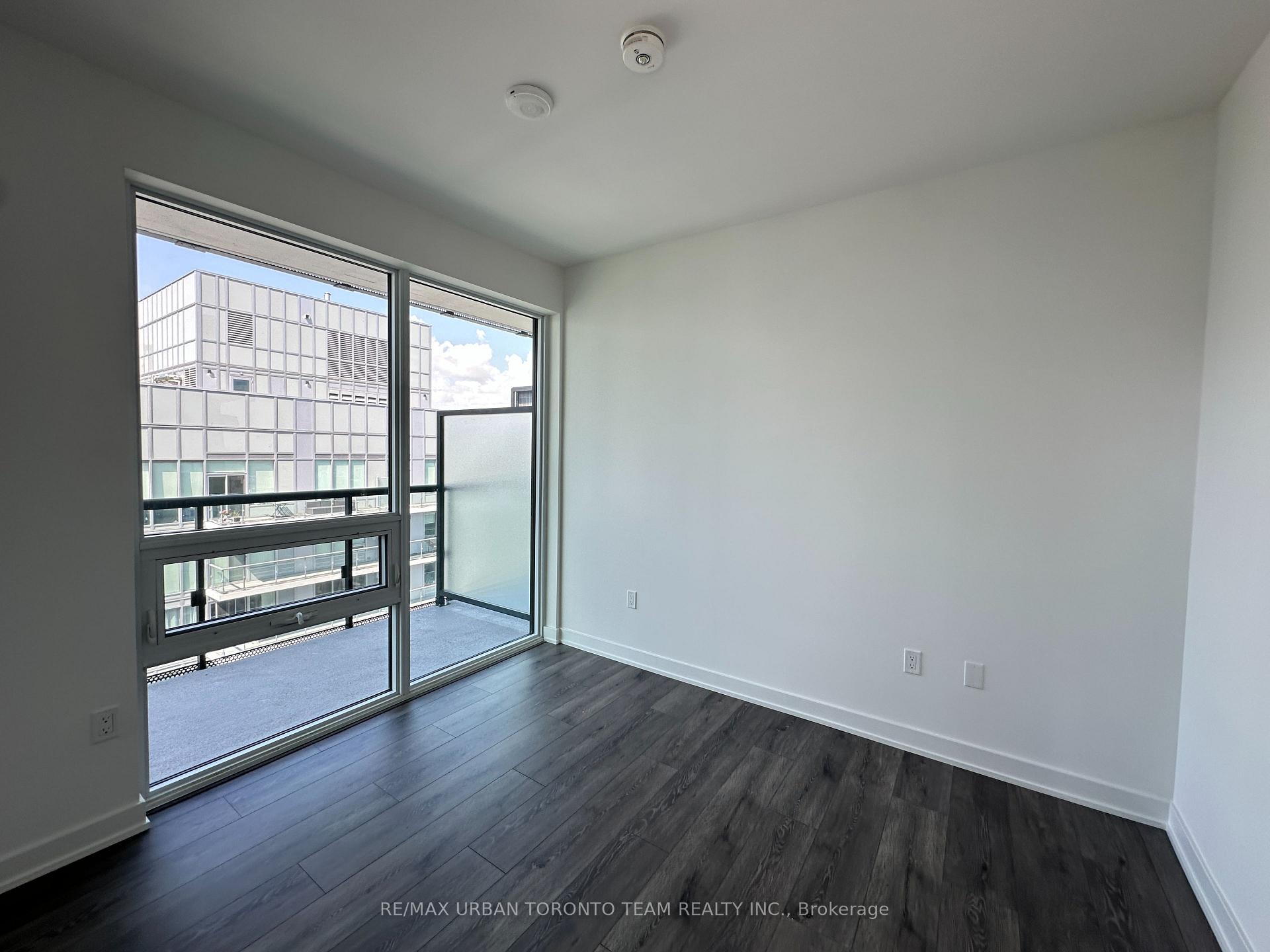 Photo 7 of Unit 3702 (LPH-02), 117 Broadway Avenue, Toronto, Mount Pleasant West — HOMEH