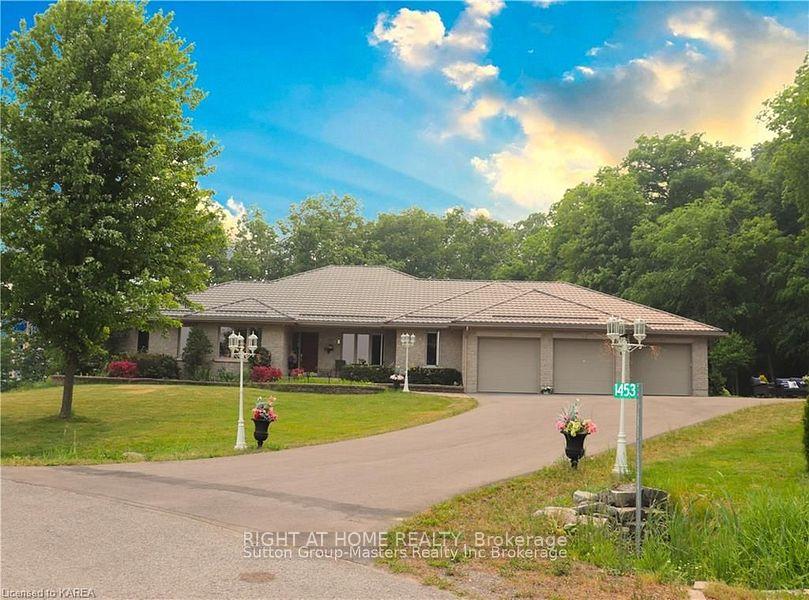 Photo 4 of 1453 Millenium Court, Kingston, City North of 401 — HOMEH