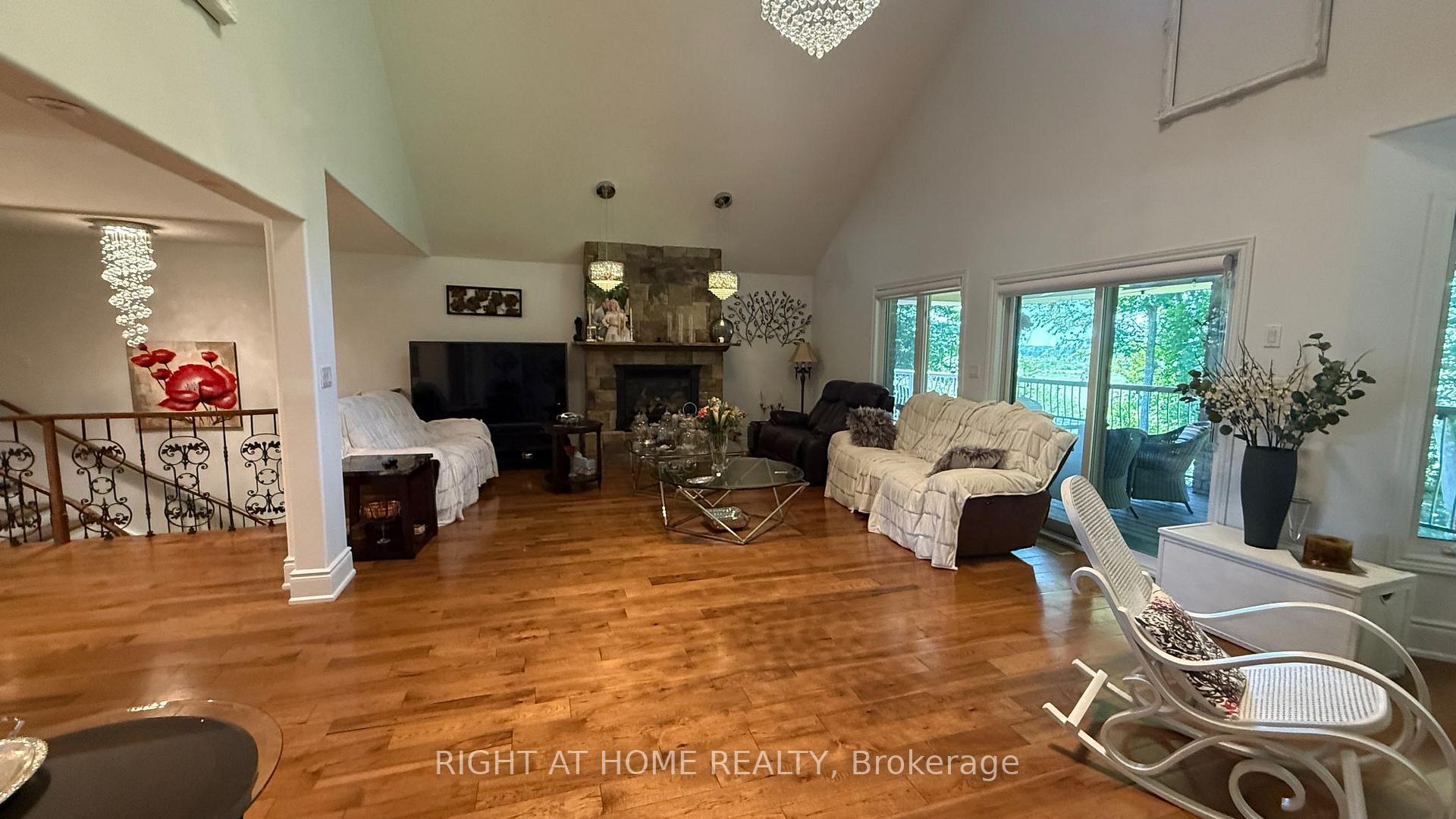 Photo 10 of 1453 Millenium Court, Kingston, City North of 401 — HOMEH