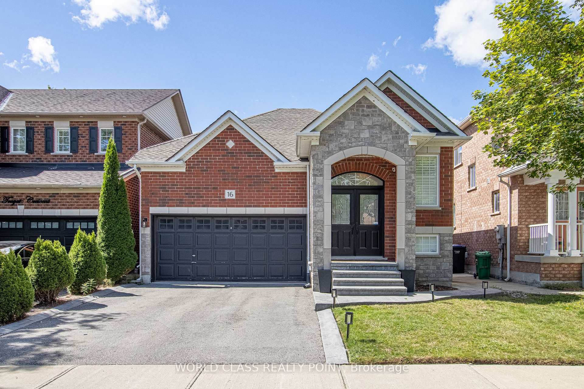 Photo 1 of 16 Tregate Crescent, Brampton, Fletcher's Meadow — HOMEH