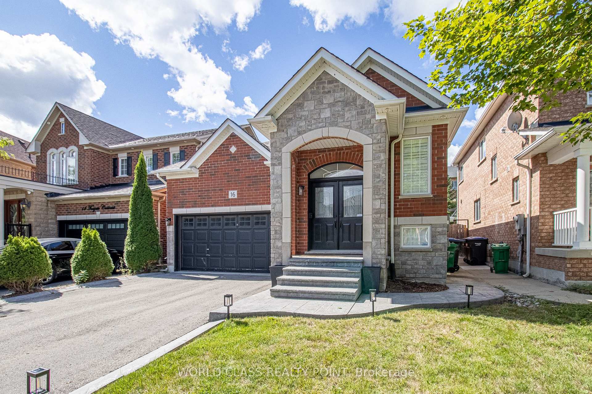 Photo 3 of 16 Tregate Crescent, Brampton, Fletcher's Meadow — HOMEH