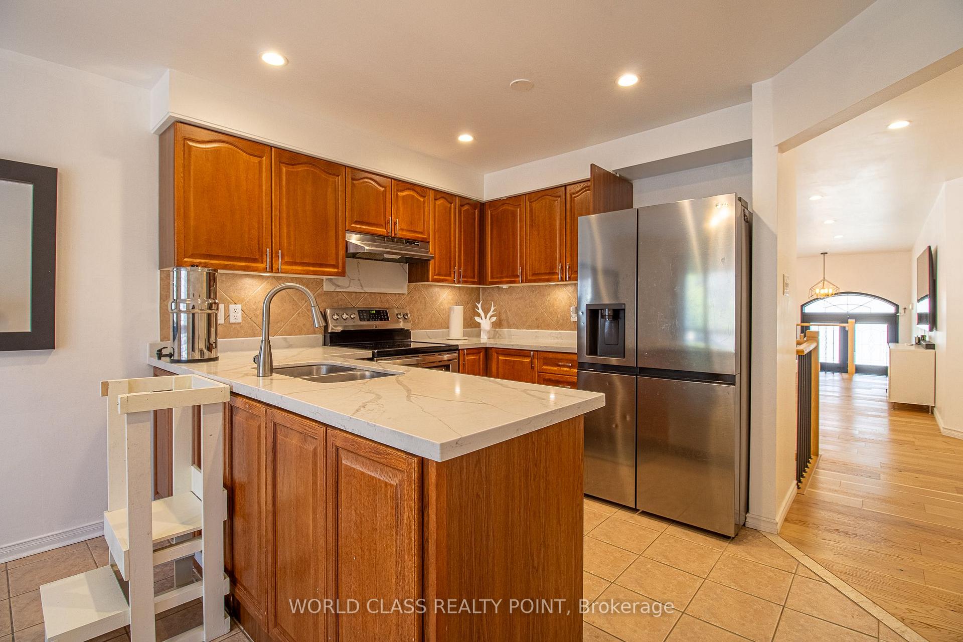 Photo 11 of 16 Tregate Crescent, Brampton, Fletcher's Meadow — HOMEH