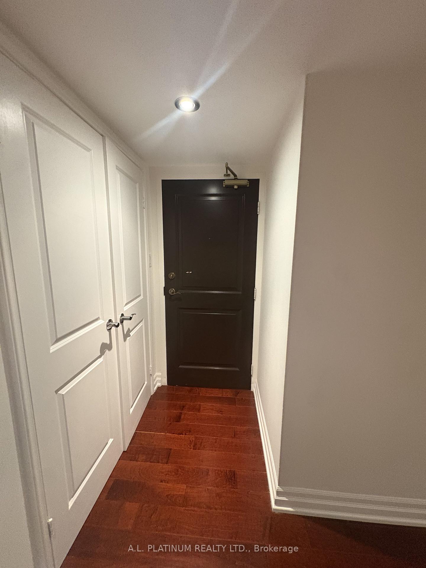 Photo 15 of Unit 505, 30 Wellington Street E, Toronto, Church-Yonge Corridor — HOMEH
