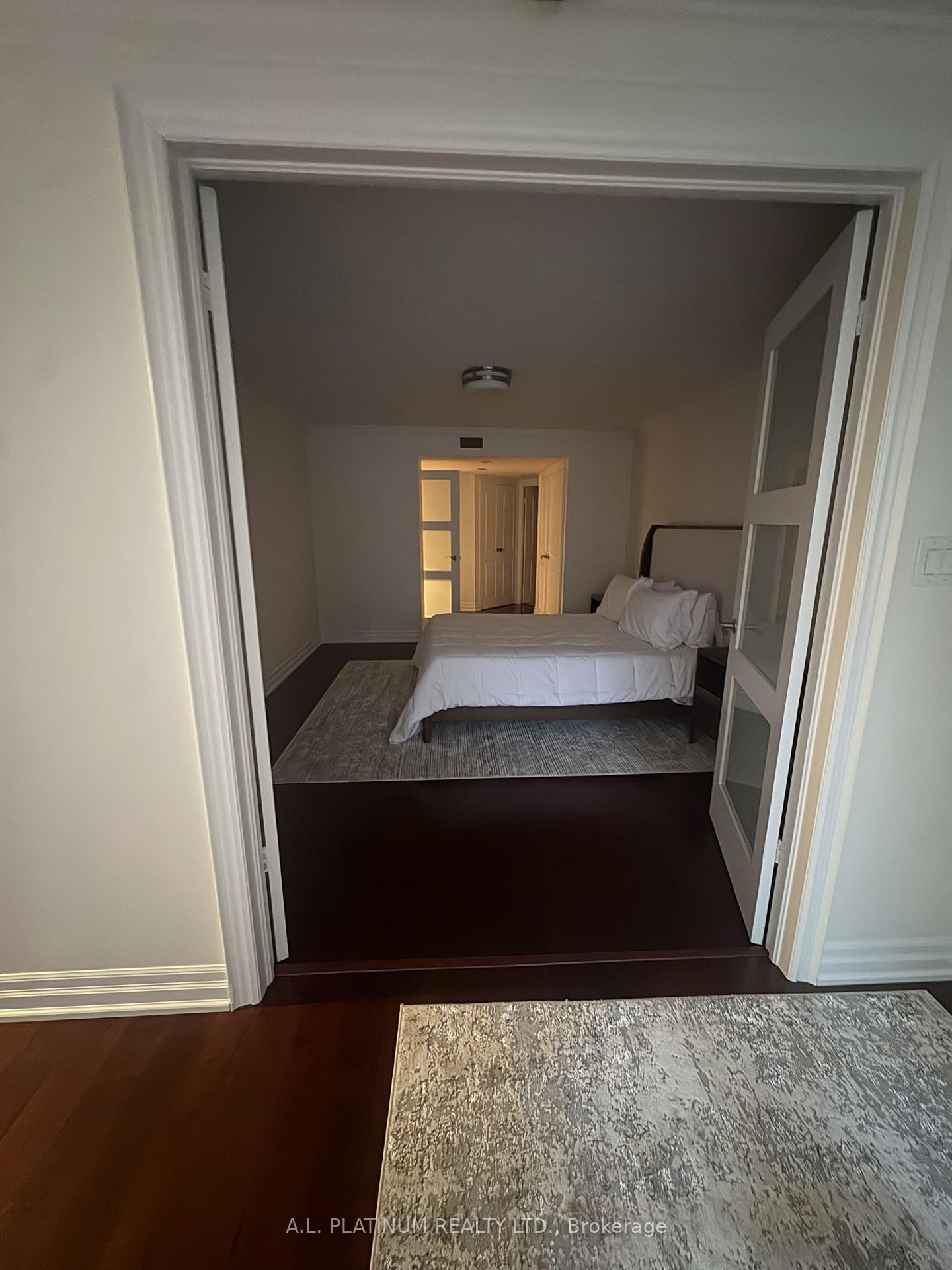 Photo 28 of Unit 505, 30 Wellington Street E, Toronto, Church-Yonge Corridor — HOMEH