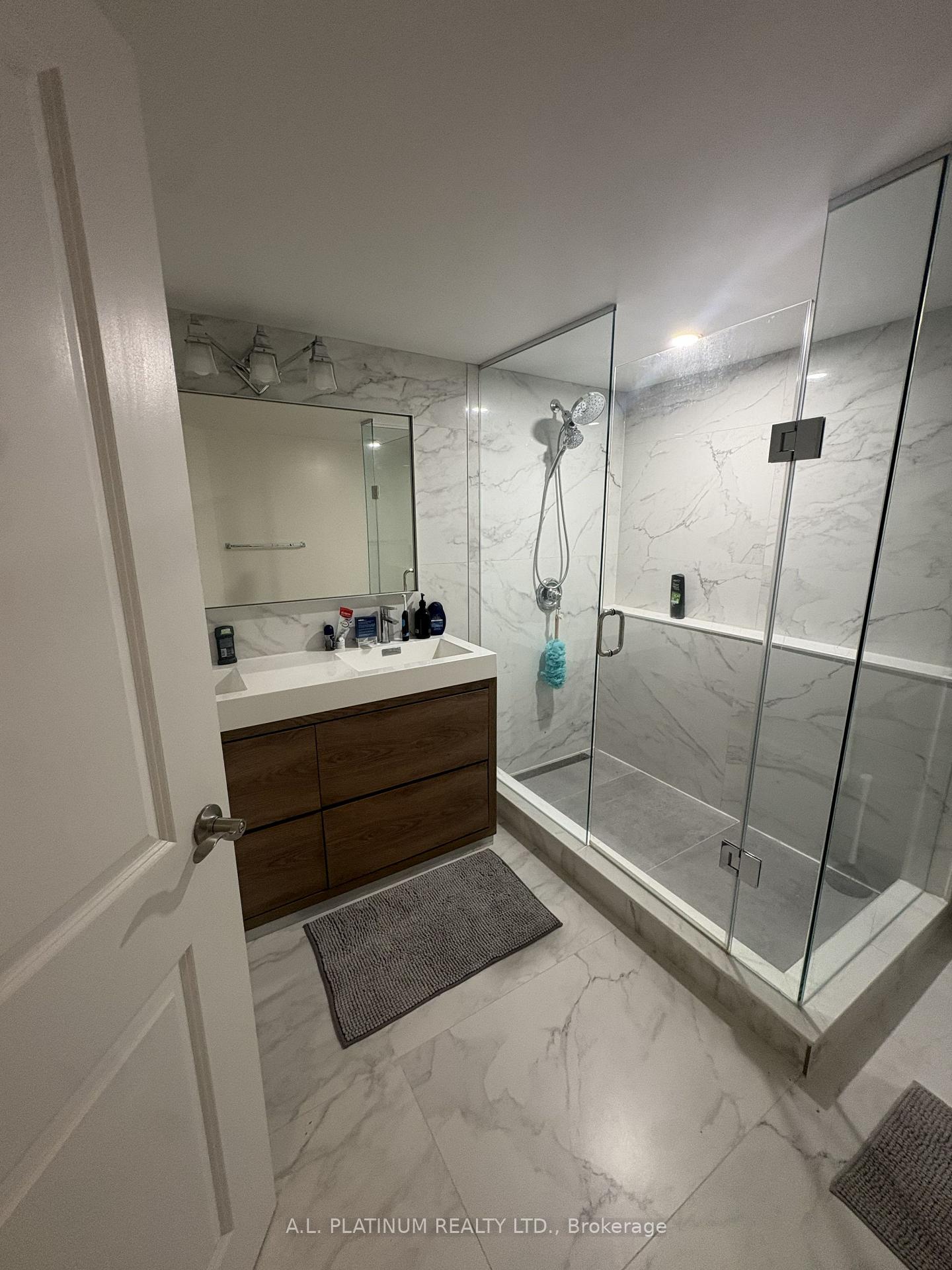 Photo 32 of Unit 505, 30 Wellington Street E, Toronto, Church-Yonge Corridor — HOMEH