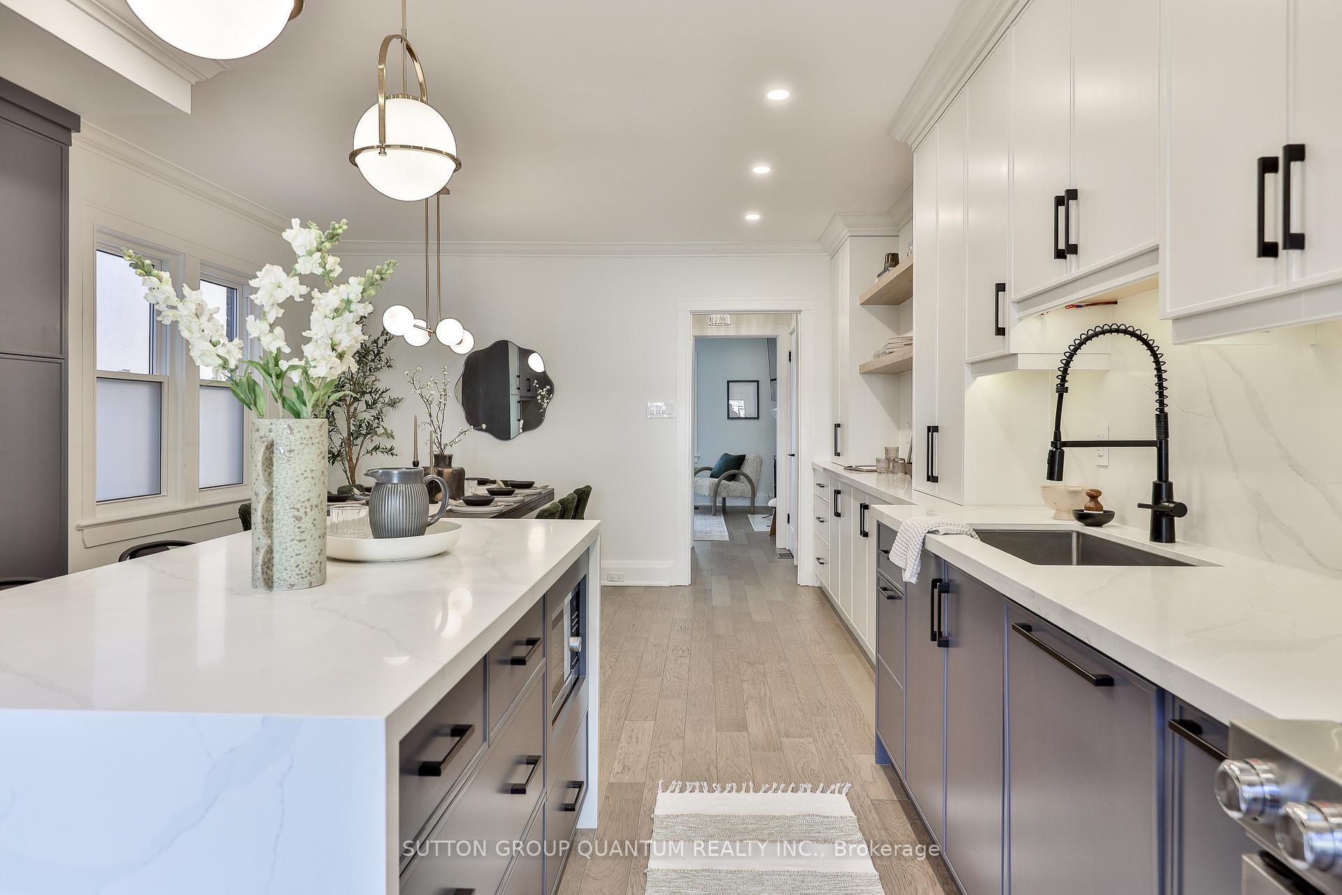 Photo 23 of 110 Castlefield Avenue, Toronto, Yonge-Eglinton — HOMEH
