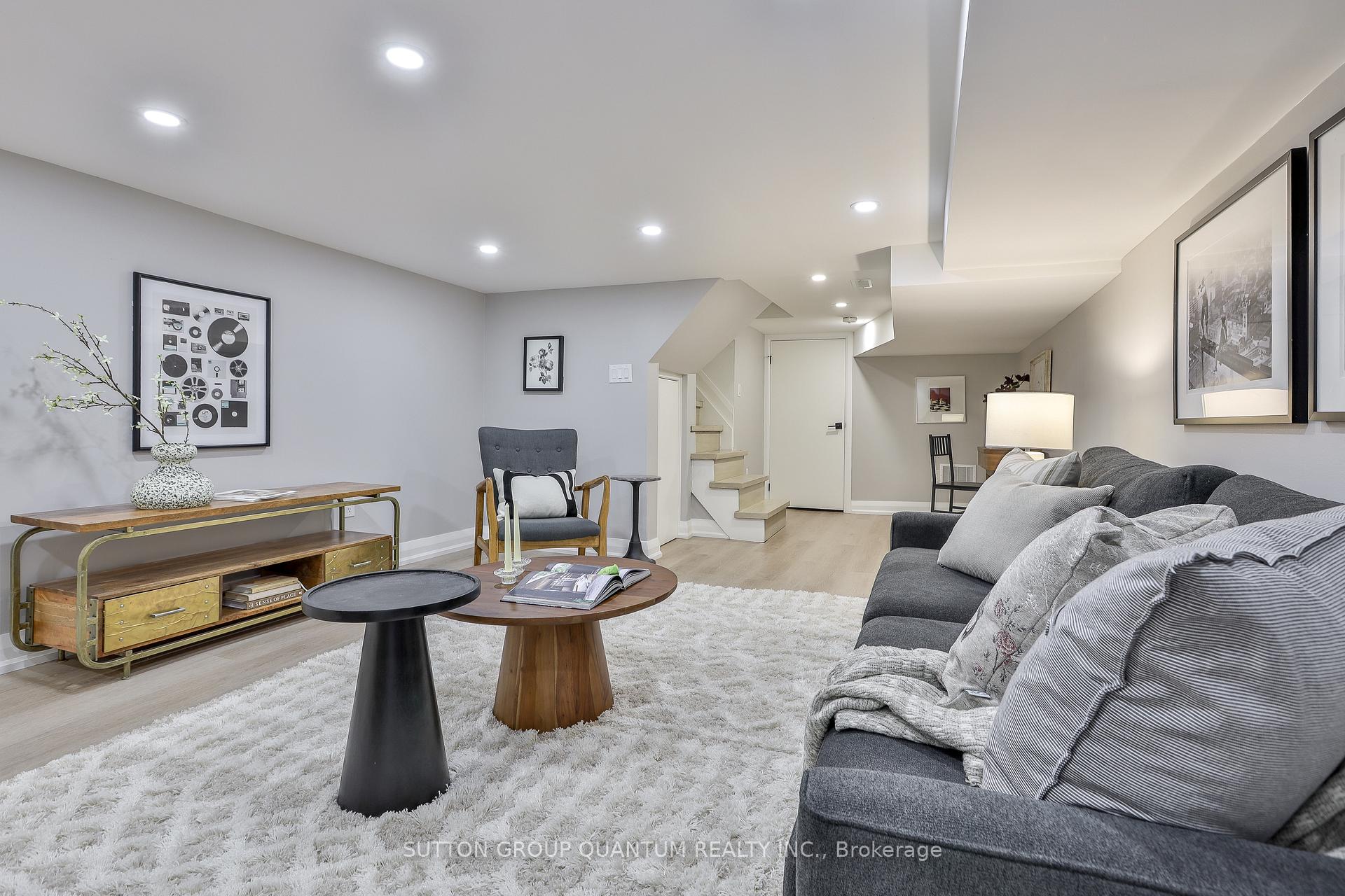 Photo 43 of 110 Castlefield Avenue, Toronto, Yonge-Eglinton — HOMEH