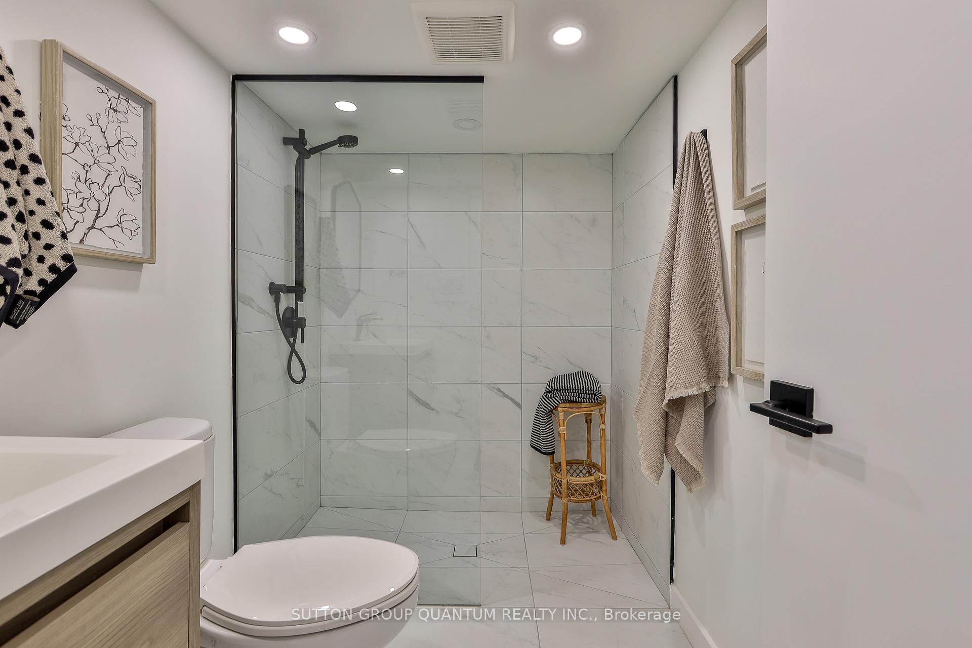 Photo 45 of 110 Castlefield Avenue, Toronto, Yonge-Eglinton — HOMEH