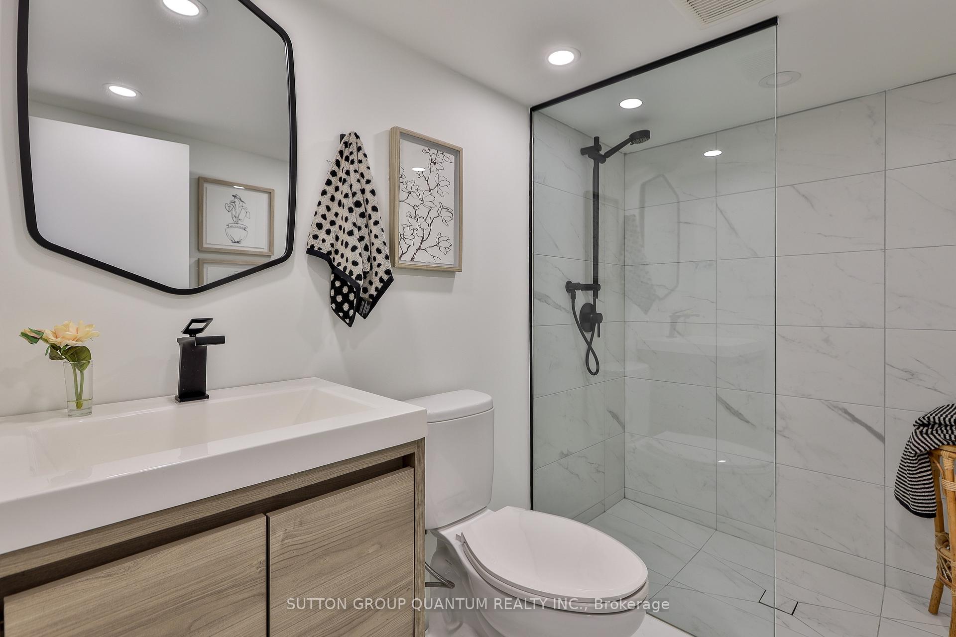 Photo 46 of 110 Castlefield Avenue, Toronto, Yonge-Eglinton — HOMEH