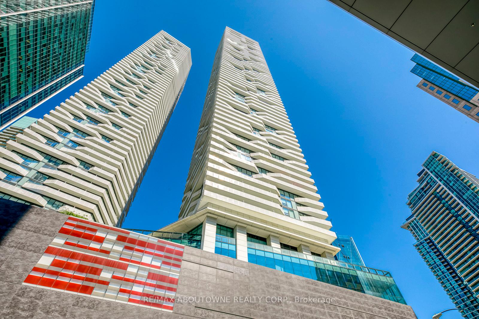 Photo 2 of Unit 4906, 88 Harbour Street, Toronto, Waterfront Communities — HOMEH