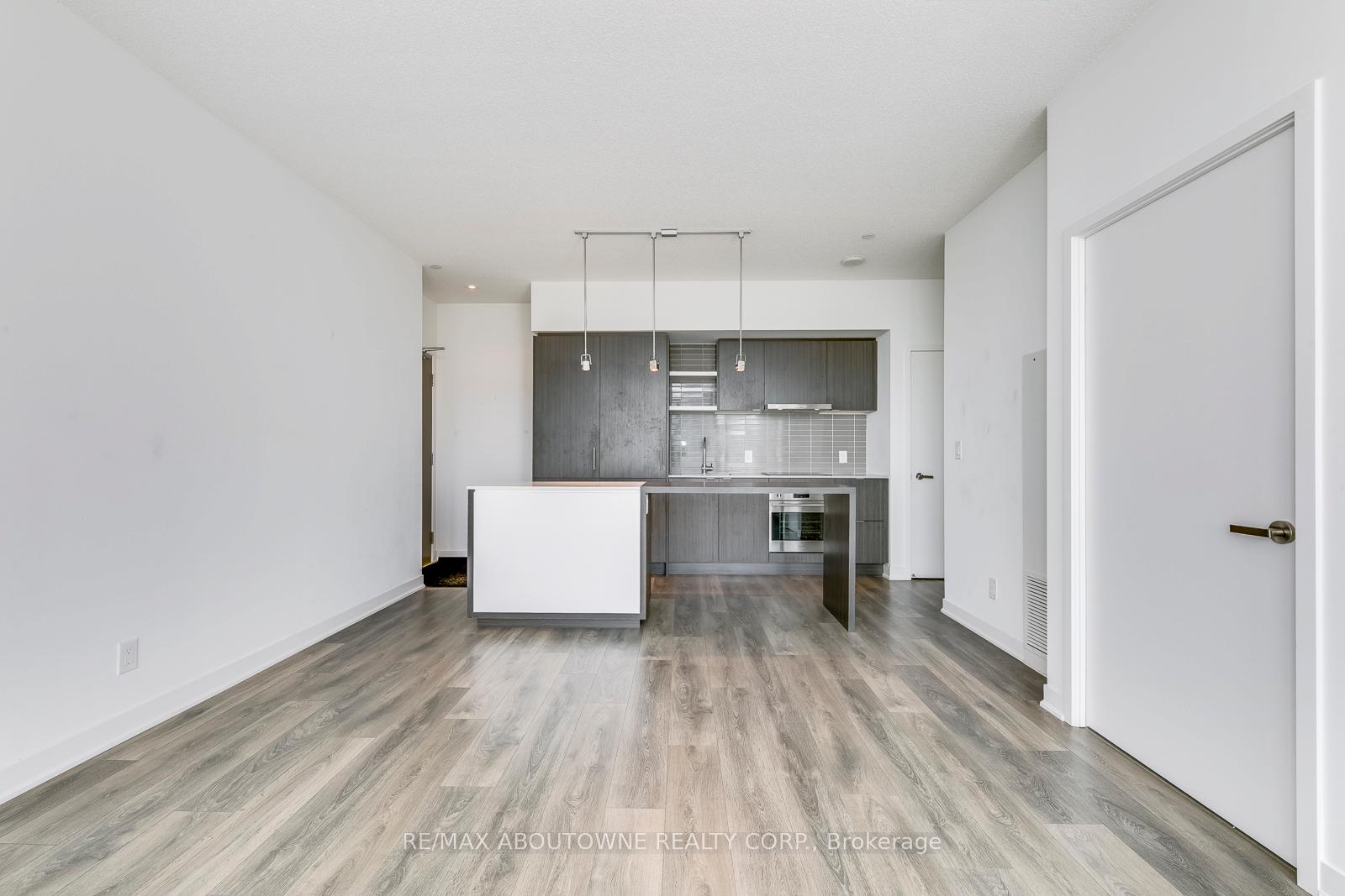 Photo 4 of Unit 4906, 88 Harbour Street, Toronto, Waterfront Communities — HOMEH