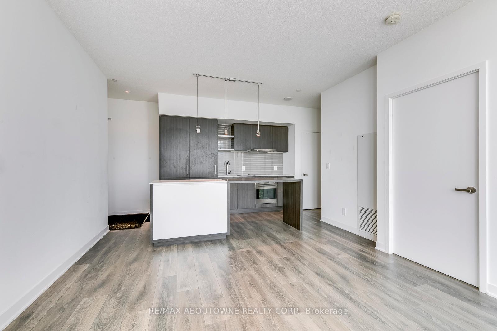 Photo 5 of Unit 4906, 88 Harbour Street, Toronto, Waterfront Communities — HOMEH