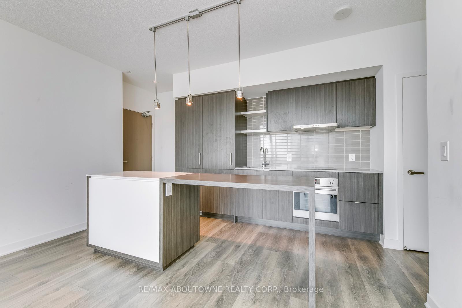 Photo 8 of Unit 4906, 88 Harbour Street, Toronto, Waterfront Communities — HOMEH