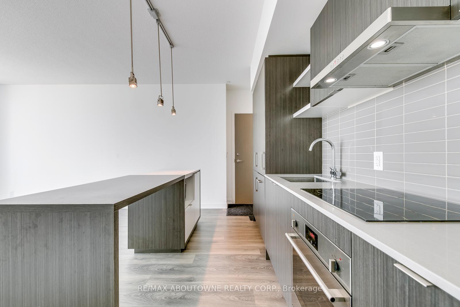 Photo 9 of Unit 4906, 88 Harbour Street, Toronto, Waterfront Communities — HOMEH