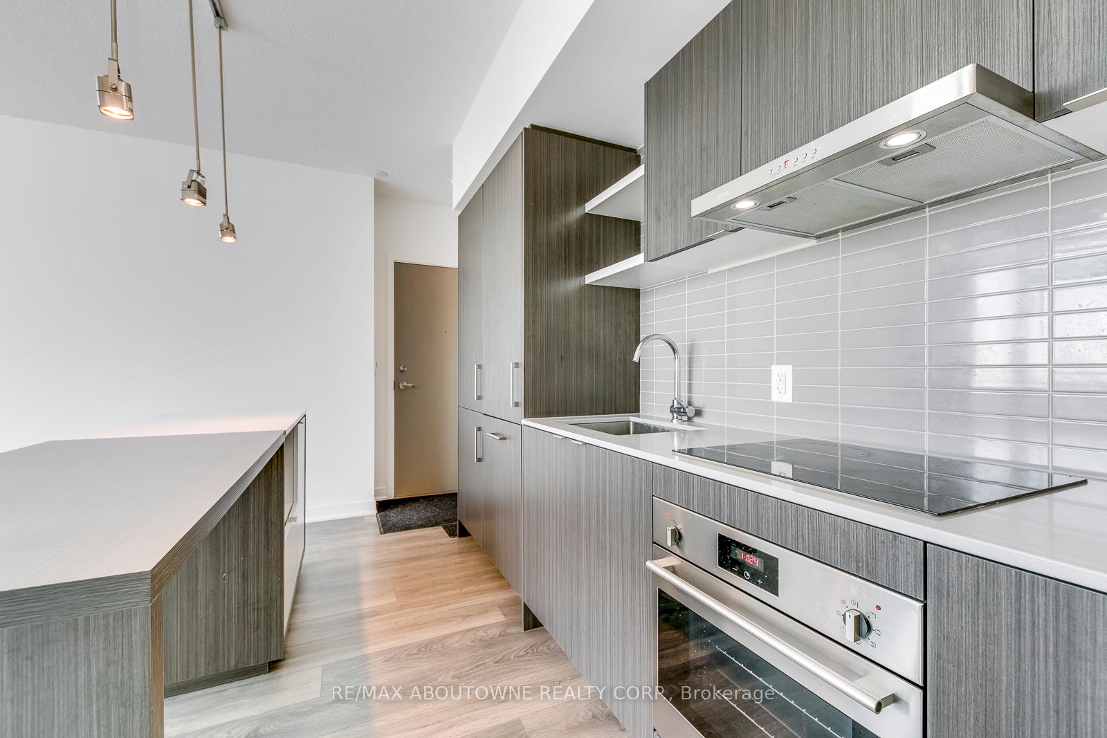 Photo 10 of Unit 4906, 88 Harbour Street, Toronto, Waterfront Communities — HOMEH