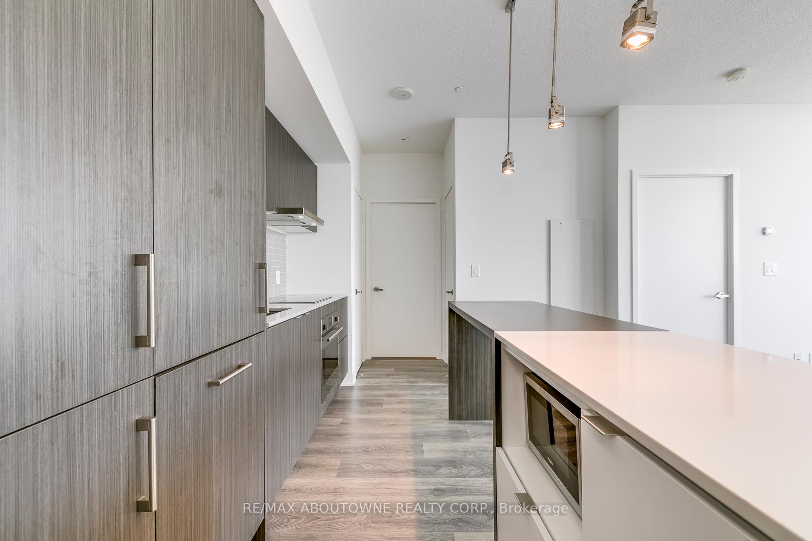 Photo 11 of Unit 4906, 88 Harbour Street, Toronto, Waterfront Communities — HOMEH