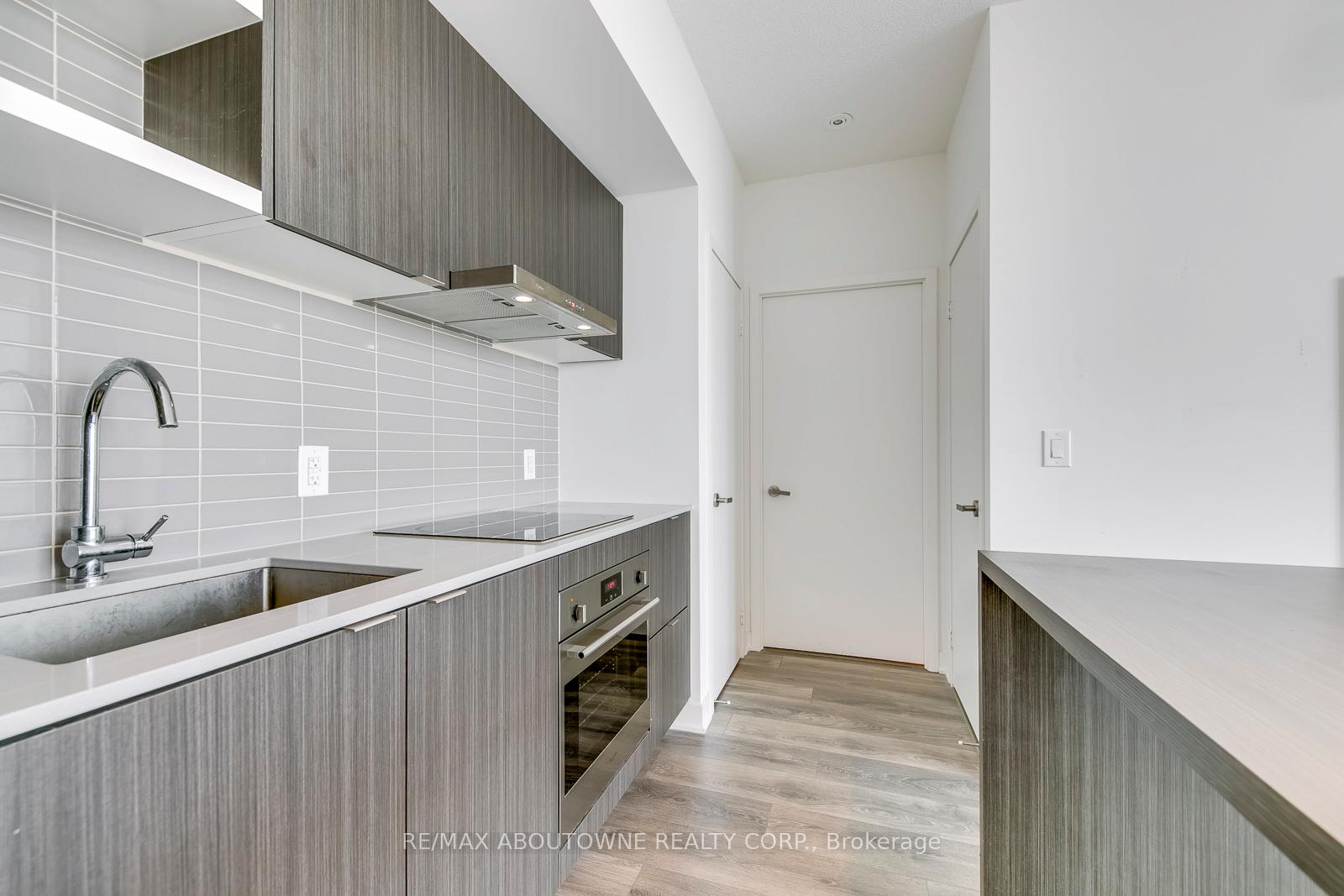 Photo 12 of Unit 4906, 88 Harbour Street, Toronto, Waterfront Communities — HOMEH