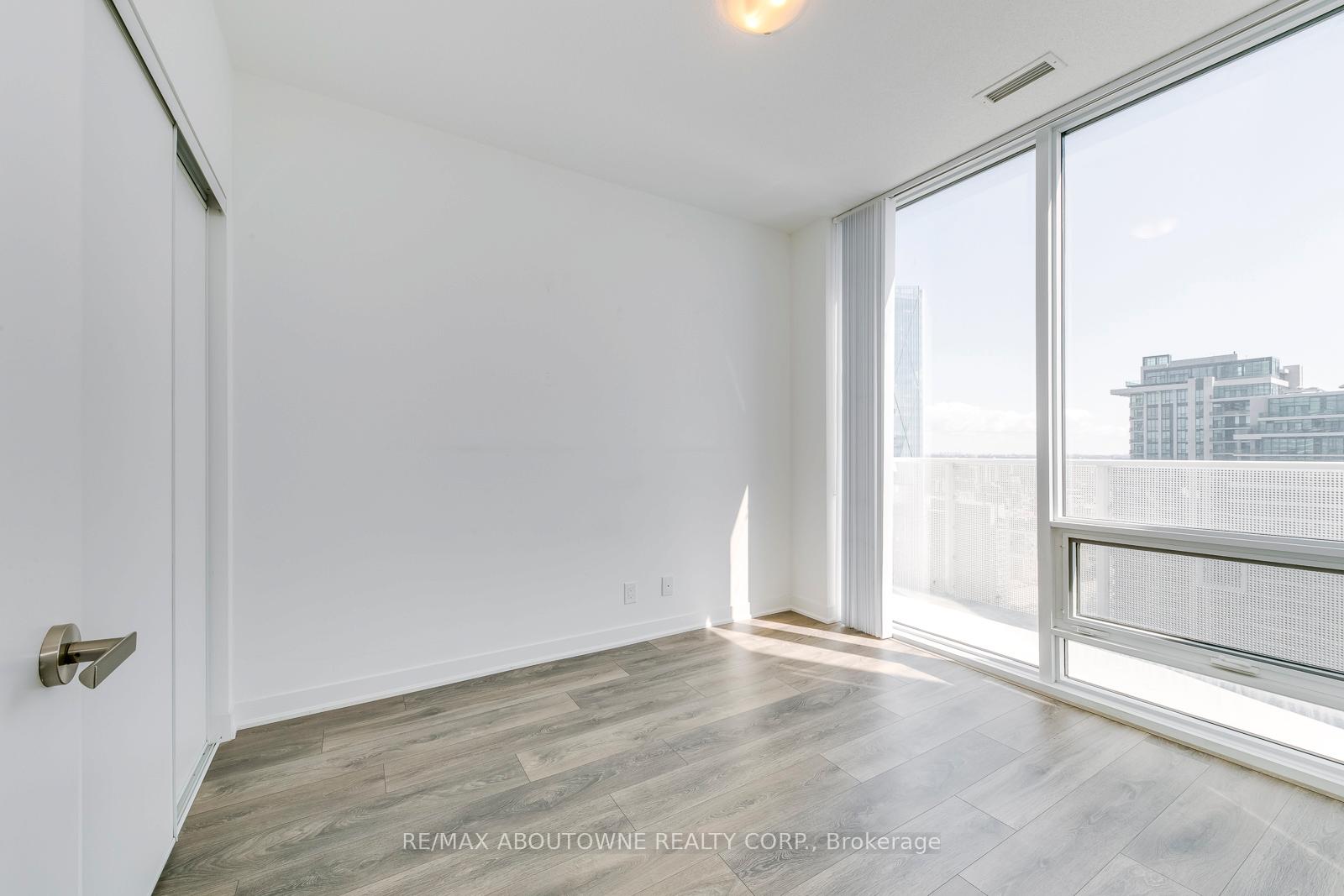 Photo 17 of Unit 4906, 88 Harbour Street, Toronto, Waterfront Communities — HOMEH