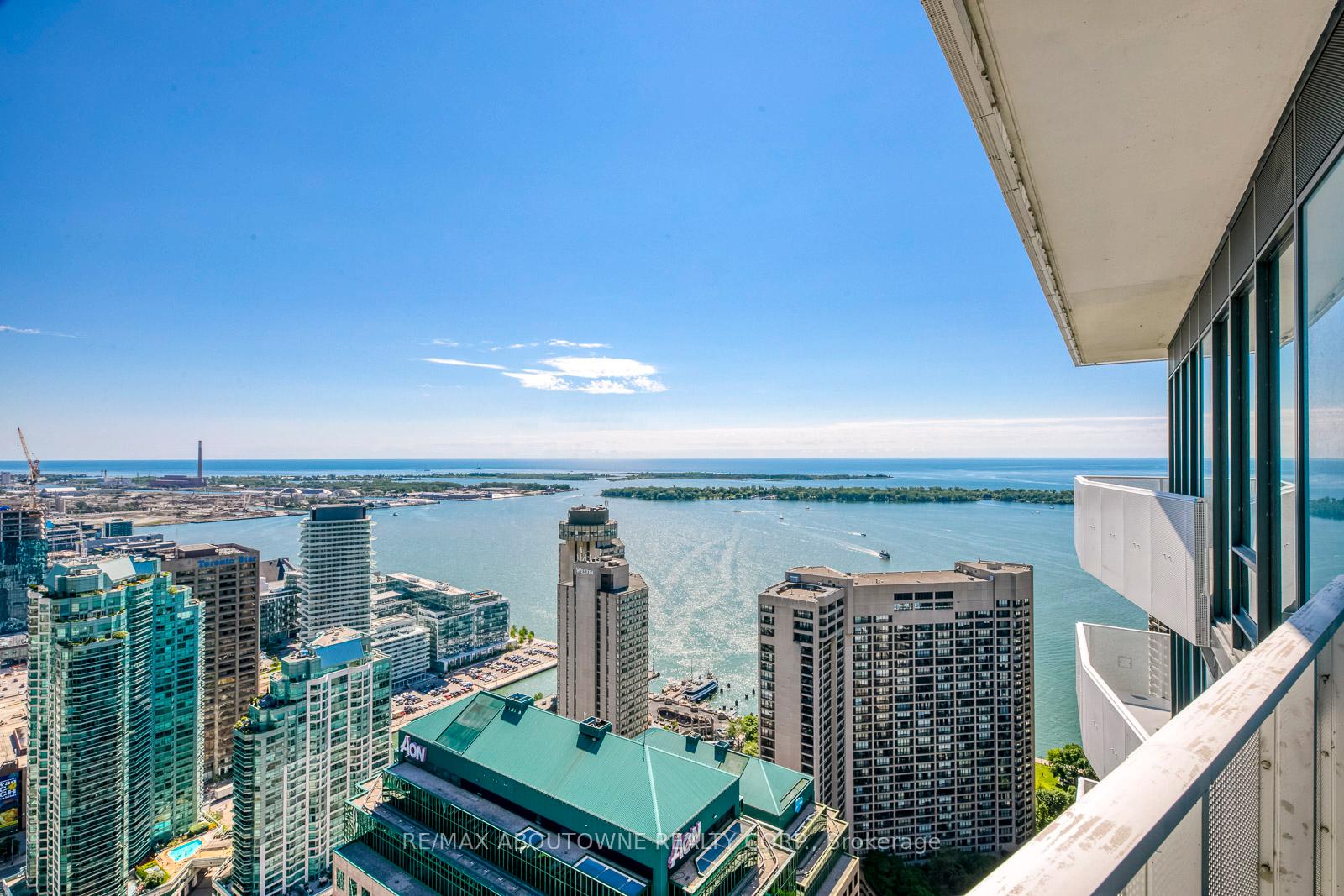 Photo 22 of Unit 4906, 88 Harbour Street, Toronto, Waterfront Communities — HOMEH