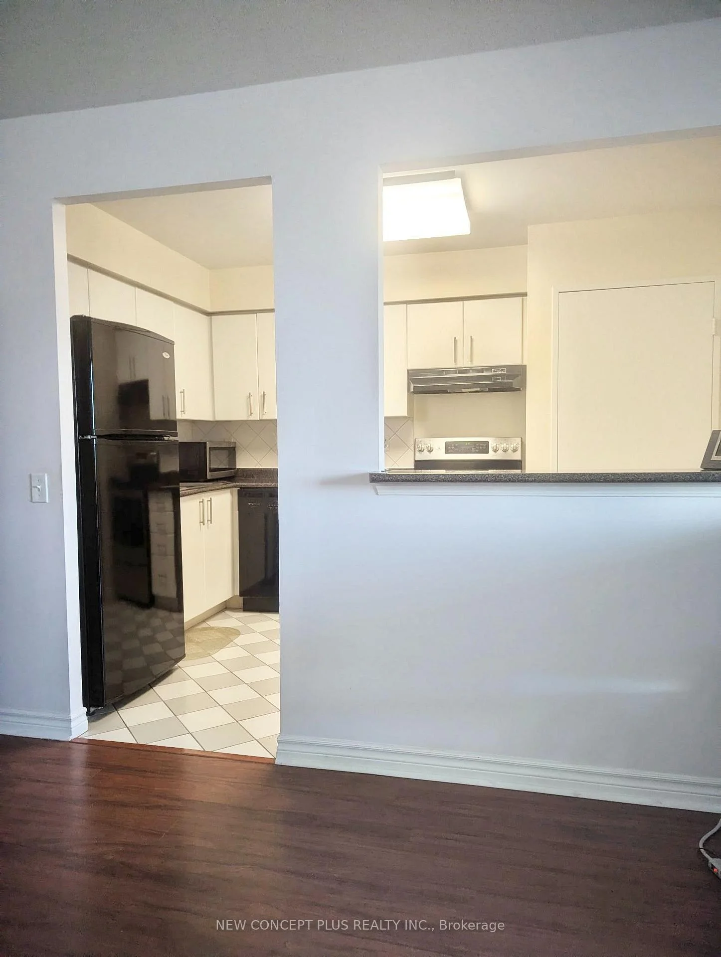 Photo 4 of Unit 506, 91 Townsgate Drive, Vaughan, Crestwood-Springfarm-Yorkhill — HOMEH