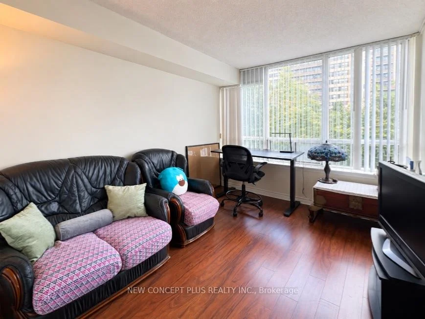 Photo 23 of Unit 506, 91 Townsgate Drive, Vaughan, Crestwood-Springfarm-Yorkhill — HOMEH