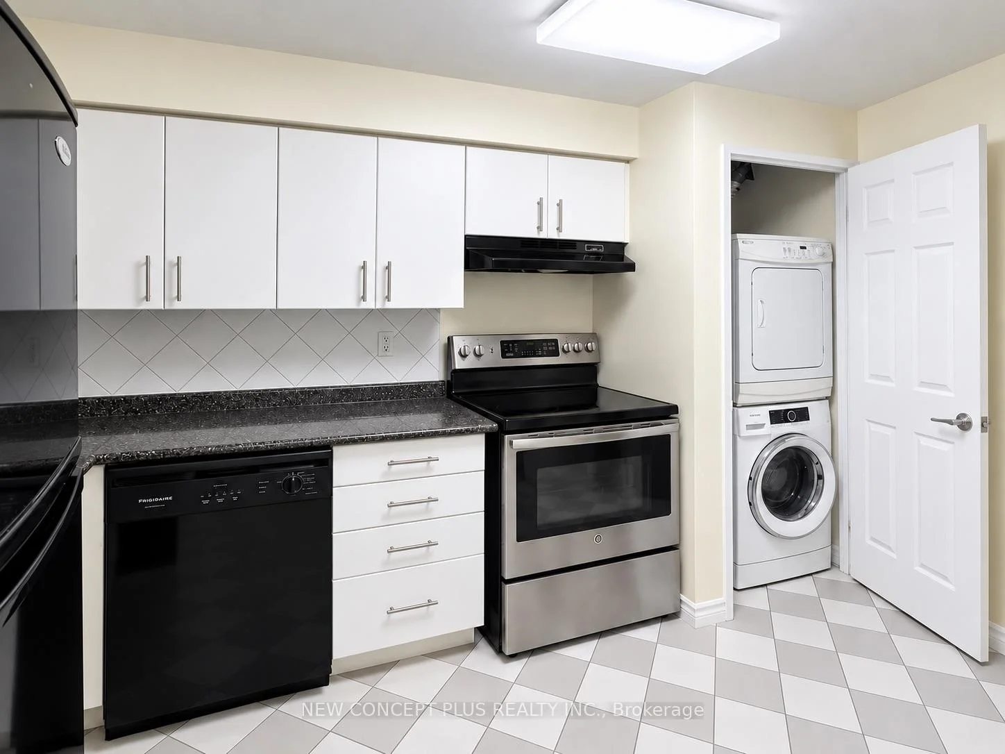 Photo 69 of Unit 506, 91 Townsgate Drive, Vaughan, Crestwood-Springfarm-Yorkhill — HOMEH