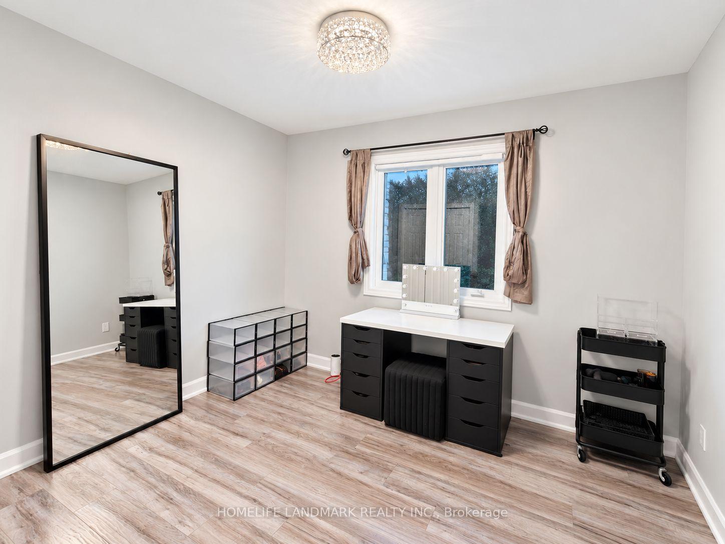 Photo 9 of 2052 Pelkey Road, London, North R — HOMEH