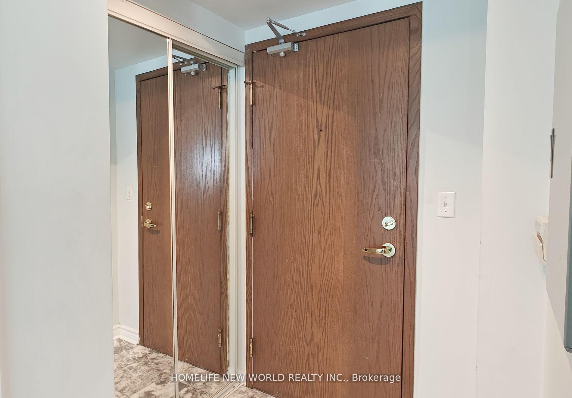 Photo 5 of Unit 806, 1 Lee Centre Drive, Scarborough, Woburn — HOMEH