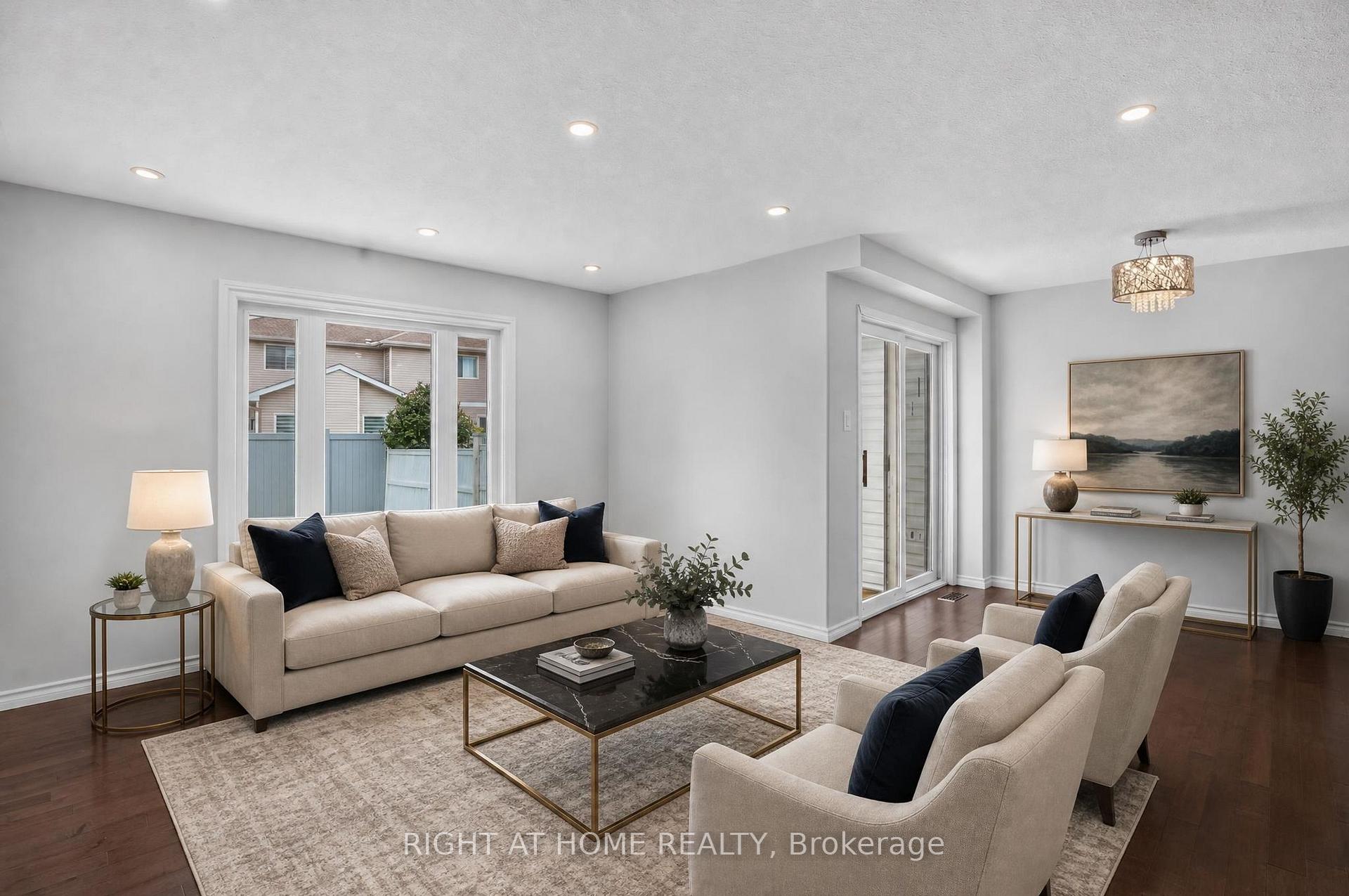 Photo 5 of 32 Saffron Court, Ottawa, Barrhaven - Longfields — HOMEH
